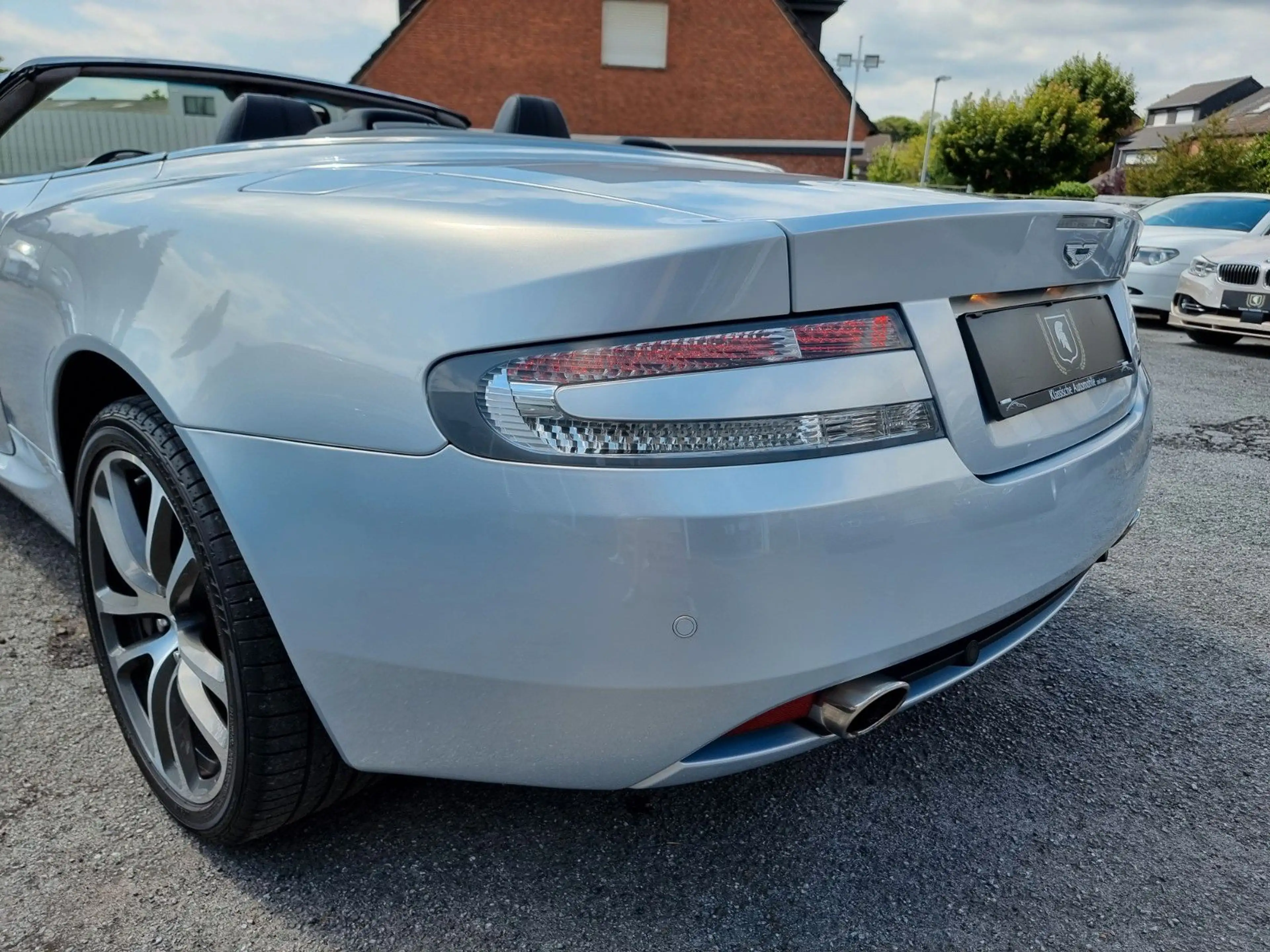 Aston Martin DB9 Volante 6.0 Luxury Edition im Sammlerzustand — photo 10