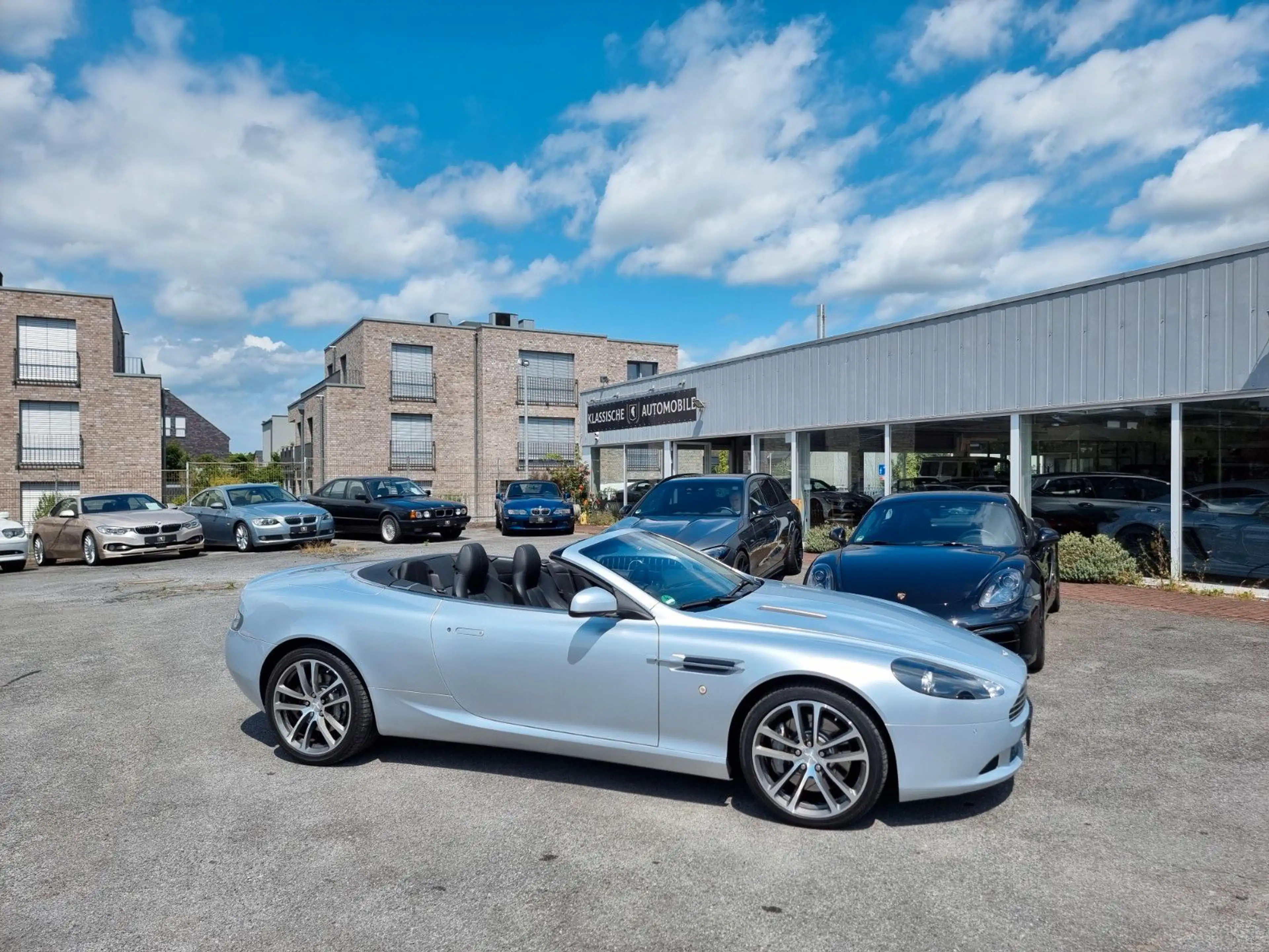 Aston Martin DB9 Volante 6.0 Luxury Edition im Sammlerzustand — photo 7