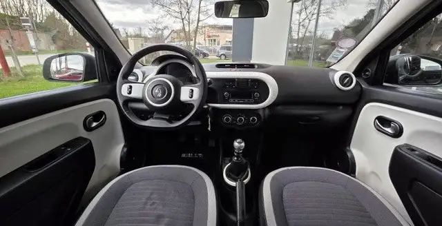 Renault Twingo view 9