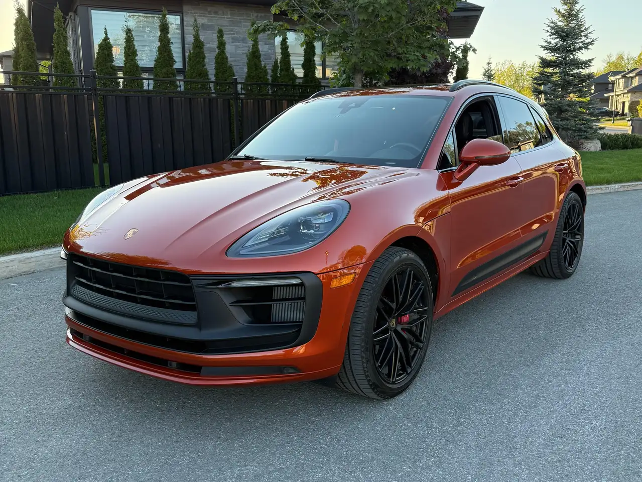 Porsche Macan photo Porsche Macan