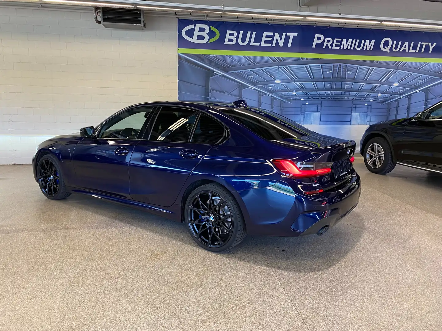 BMW 330 330e Plug in Hybride M-Sportpakket - 2