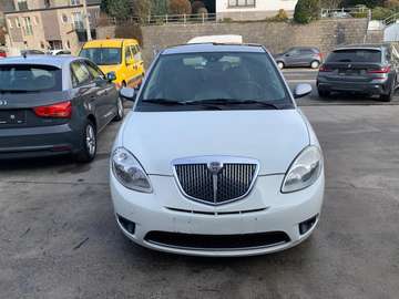 Ypsilon 1.4i Oro