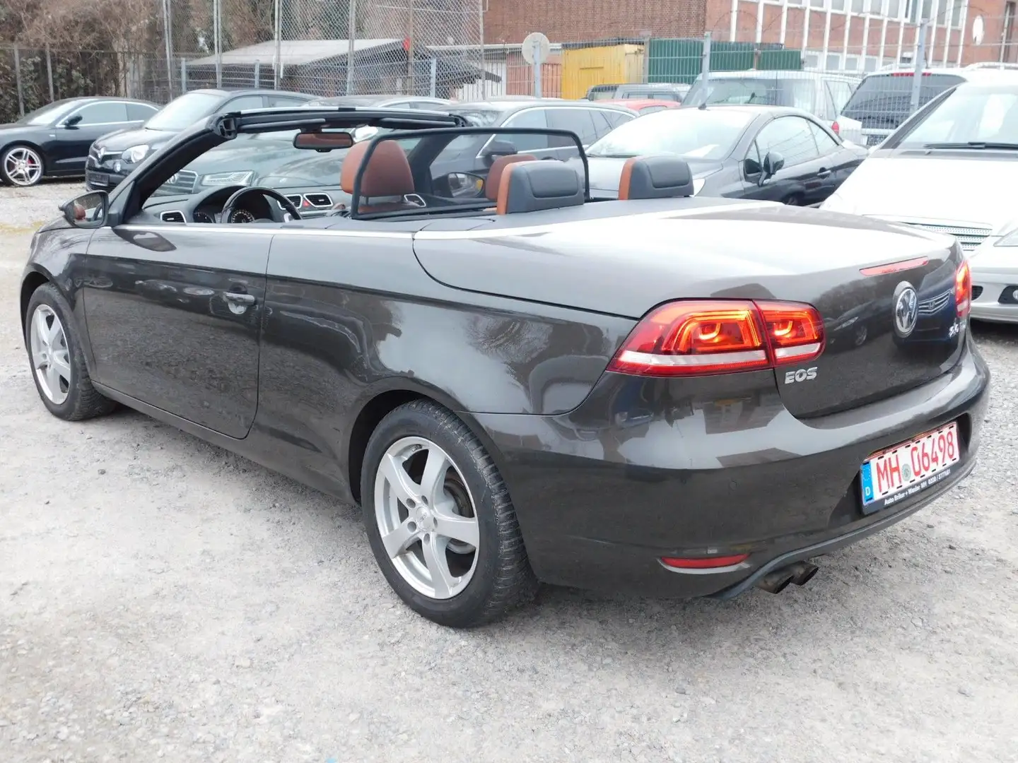 Volkswagen Eos Basis/Automatik/Leder/Navi/PDC/TUV.03.2027 Schwarz - 2