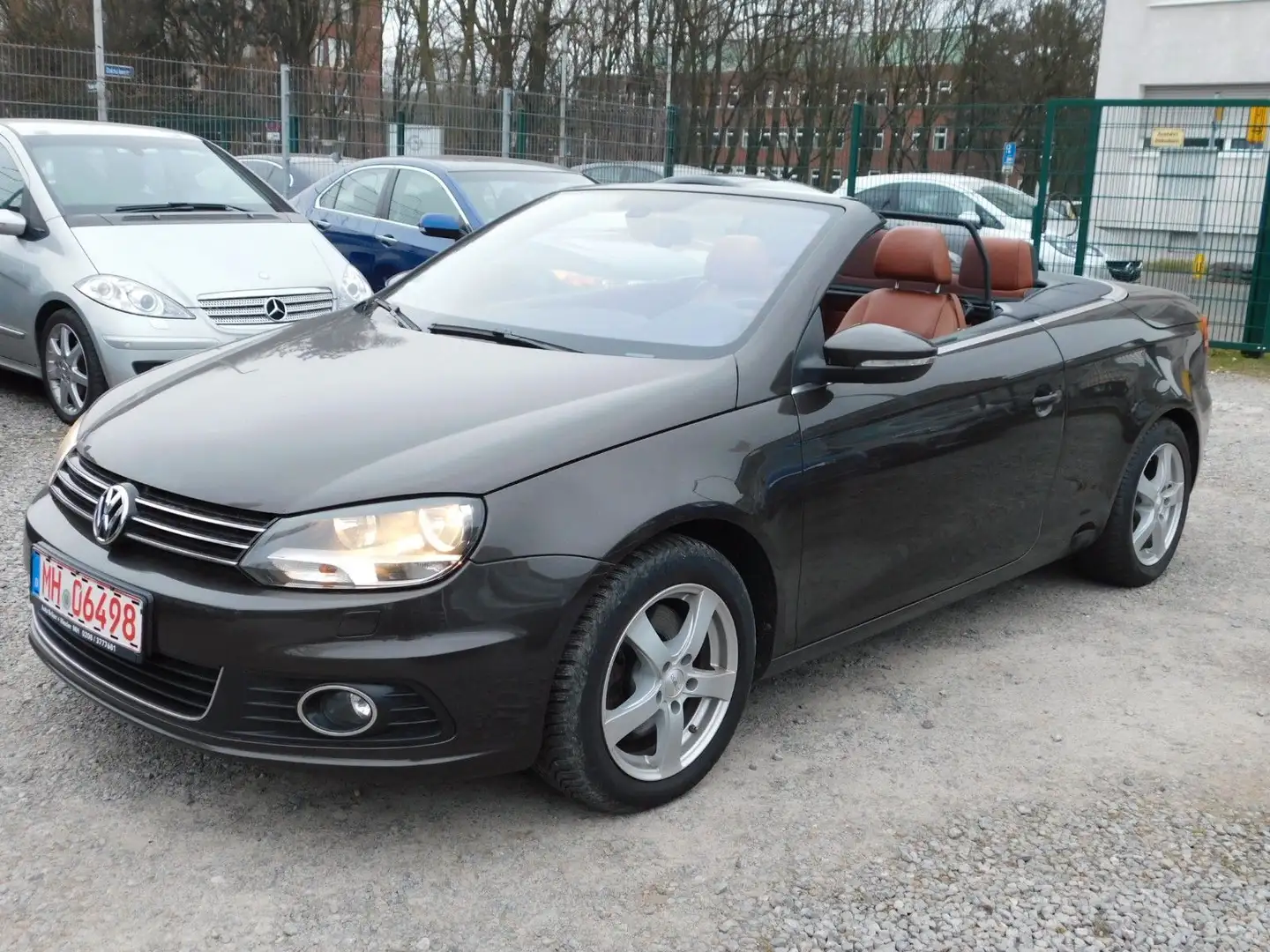 Volkswagen Eos Basis/Automatik/Leder/Navi/PDC/TUV.03.2027 Schwarz - 1