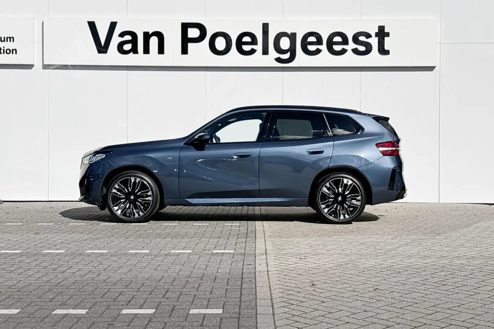 BMW X3 20 xDrive Blauw - 2