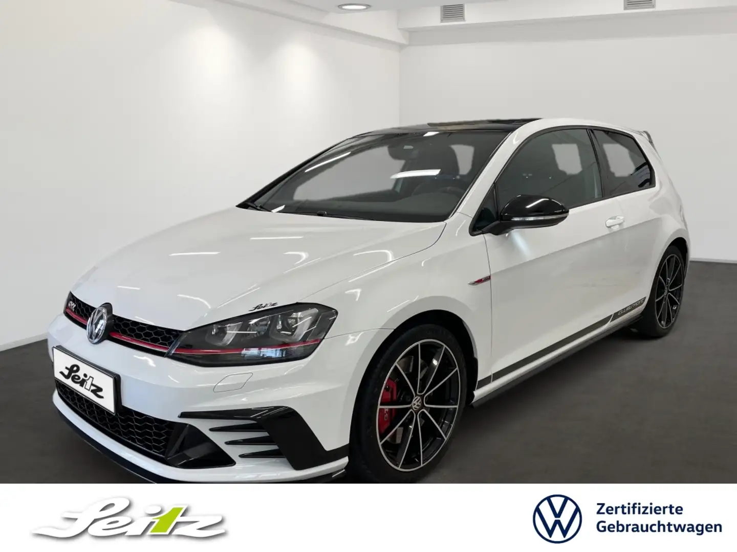 Volkswagen Golf VII 2.0 TSI GTI Clubsport *PANO*PARKSENSOR*SITZH* Wit - 1