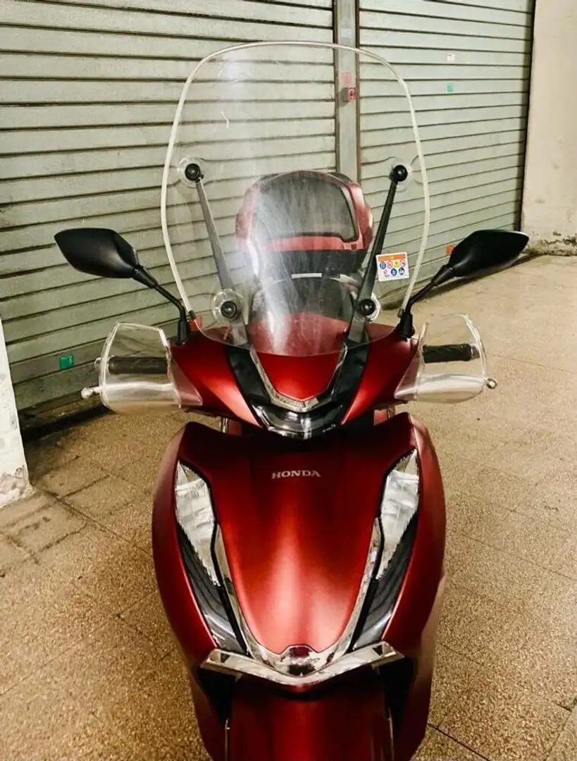 Honda SH 350i crvena - 1
