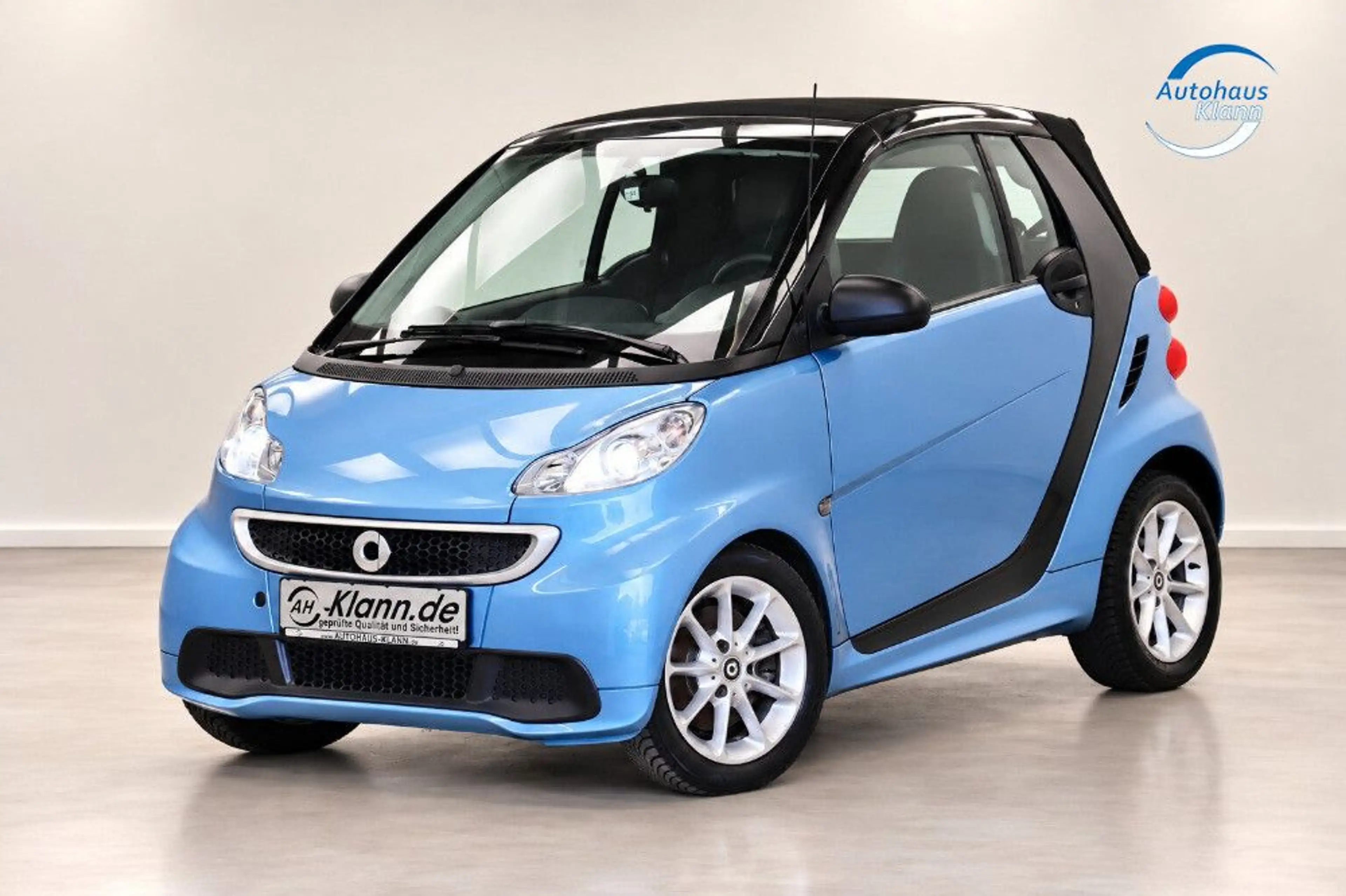 smart forTwo Cabrio 71PS passion Servo Leder Navi SHZ — photo 4