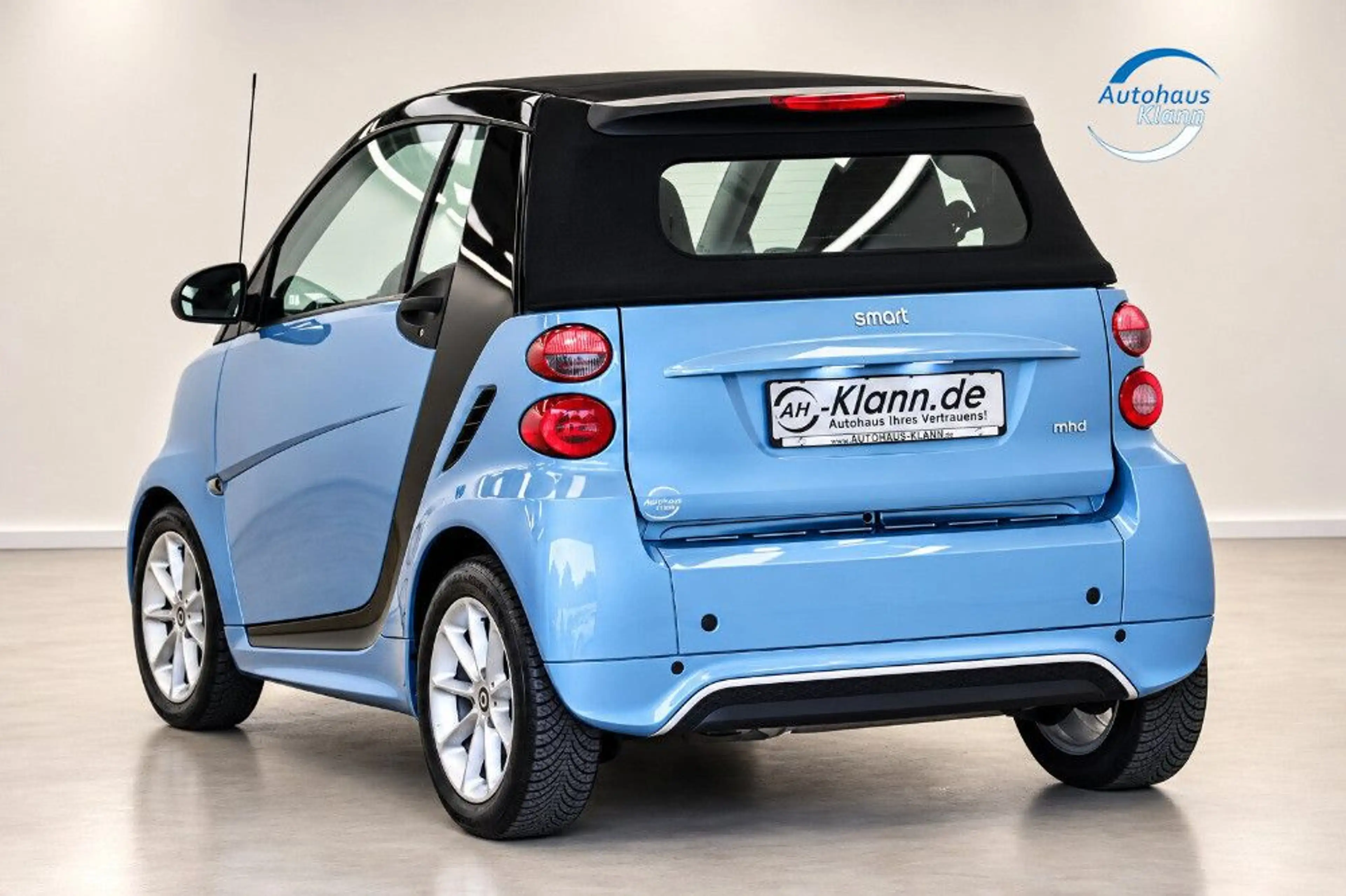 smart forTwo Cabrio 71PS passion Servo Leder Navi SHZ — photo 9