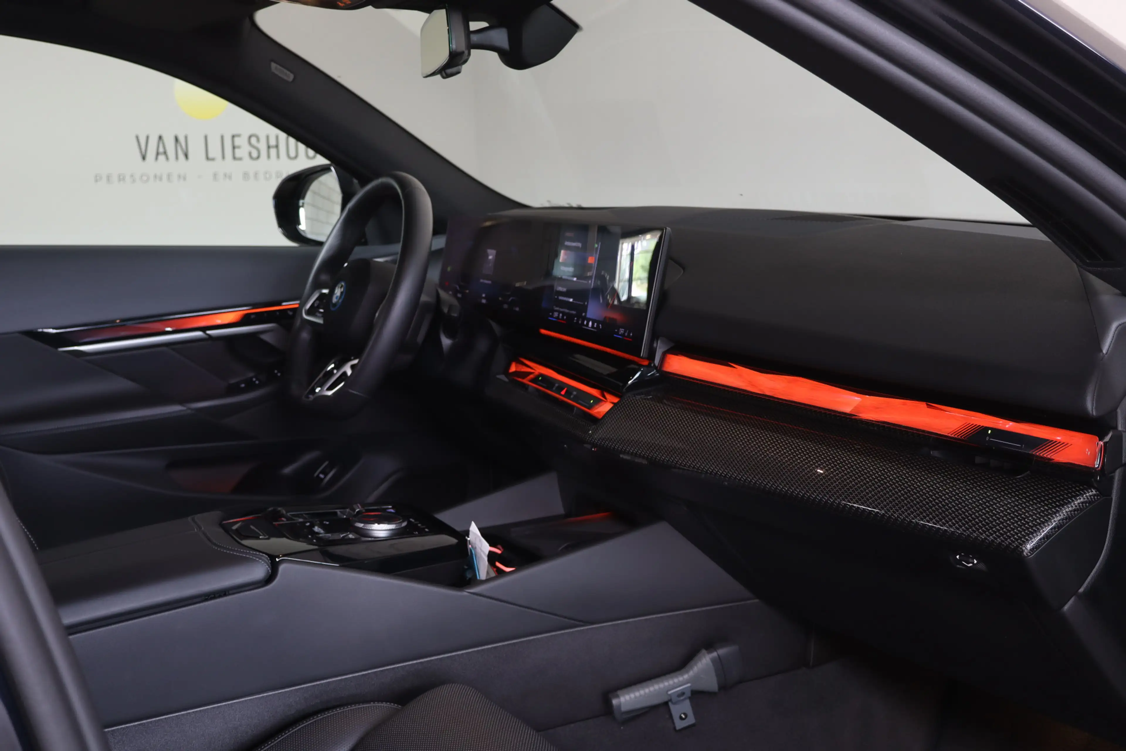 BMW i5 Touring eDrive40 M Sport Edition 84 kWh - NL Auto! — photo 25