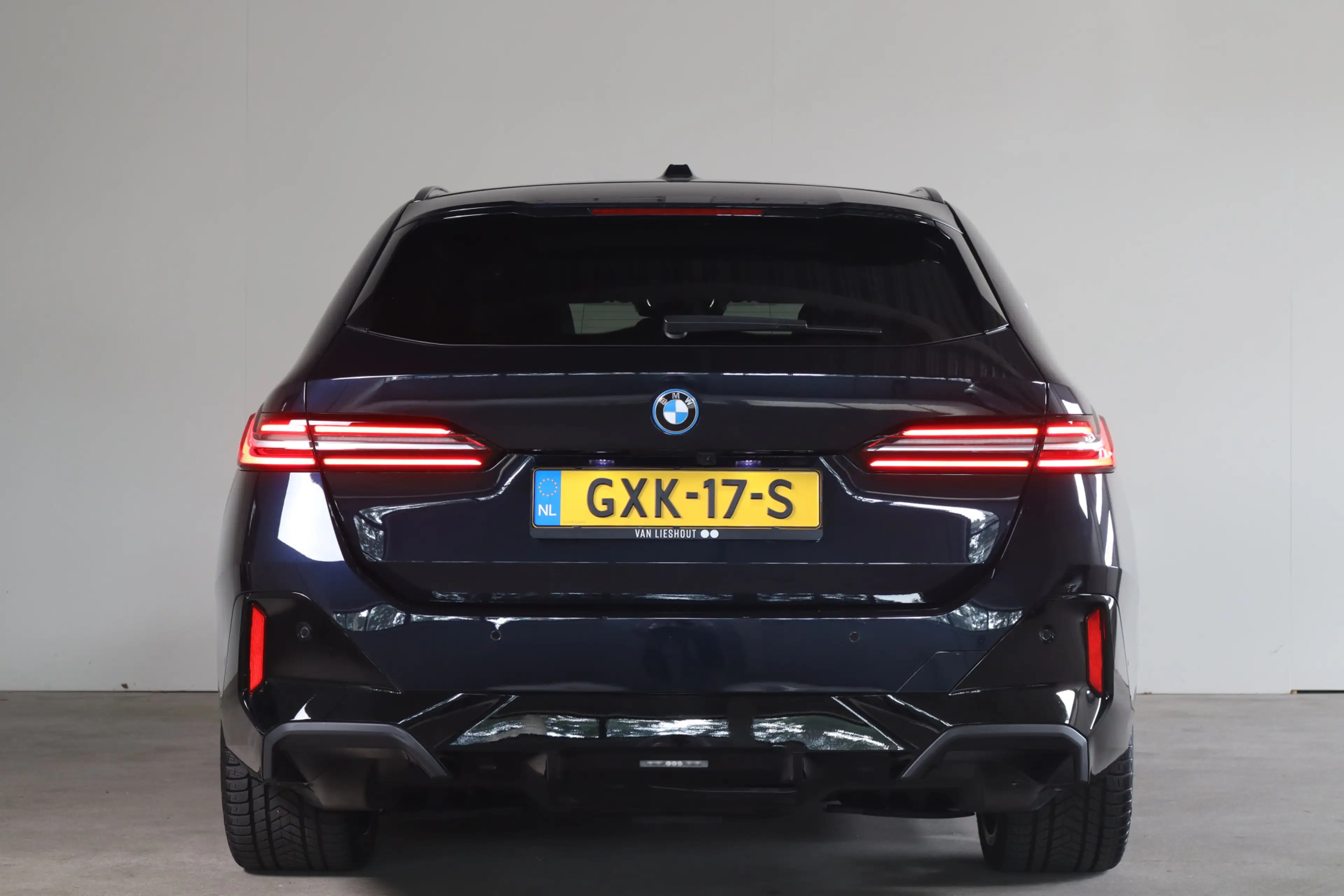 BMW i5 Touring eDrive40 M Sport Edition 84 kWh - NL Auto! — photo 43
