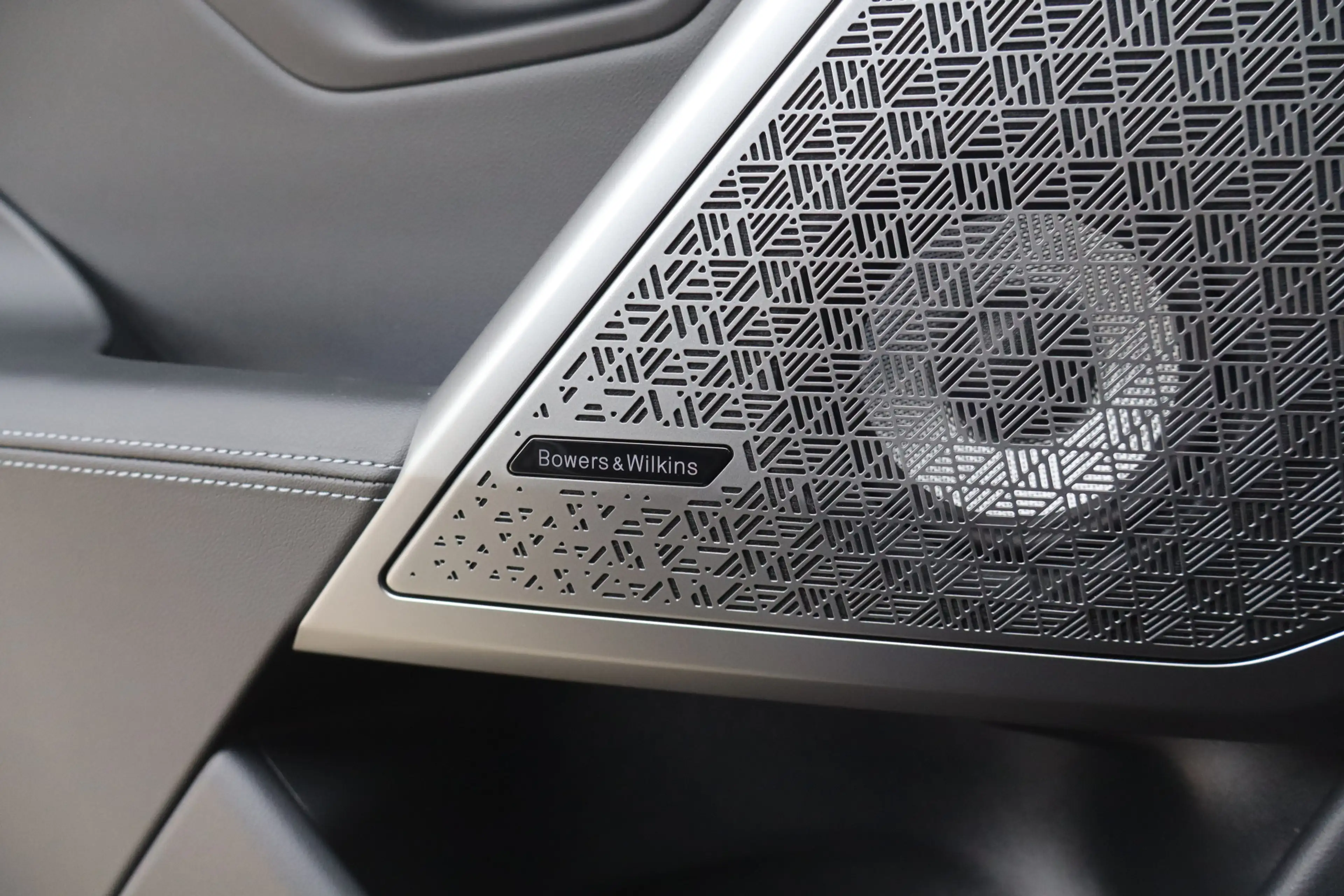 BMW i5 Touring eDrive40 M Sport Edition 84 kWh - NL Auto! — photo 18