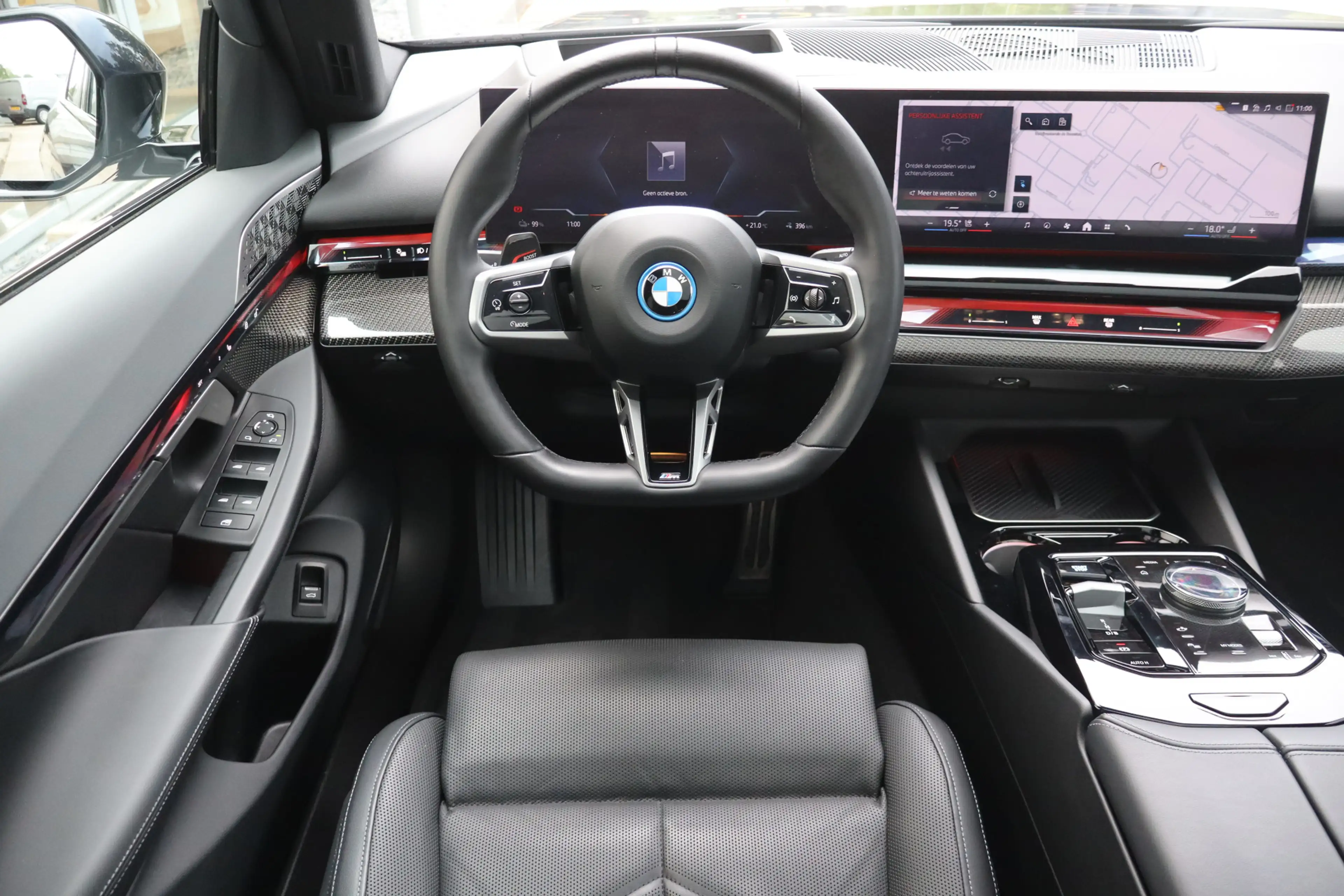 BMW i5 Touring eDrive40 M Sport Edition 84 kWh - NL Auto! — photo 5