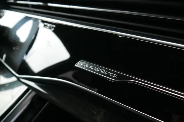 Audi Q7 55 TFSI S-line quattro *S line/7-Sitze/B&O Sound/RFK/Lenkradhzg* Ansicht 42
