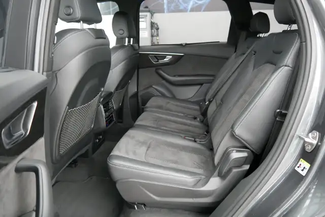 Audi Q7 55 TFSI S-line quattro *S line/7-Sitze/B&O Sound/RFK/Lenkradhzg* Ansicht 6