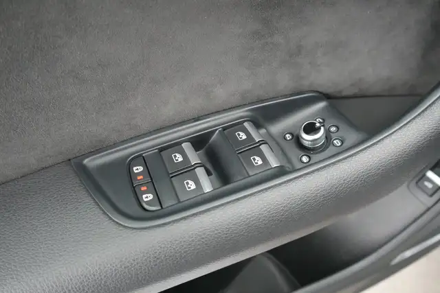 Audi Q7 55 TFSI S-line quattro *S line/7-Sitze/B&O Sound/RFK/Lenkradhzg* Ansicht 10