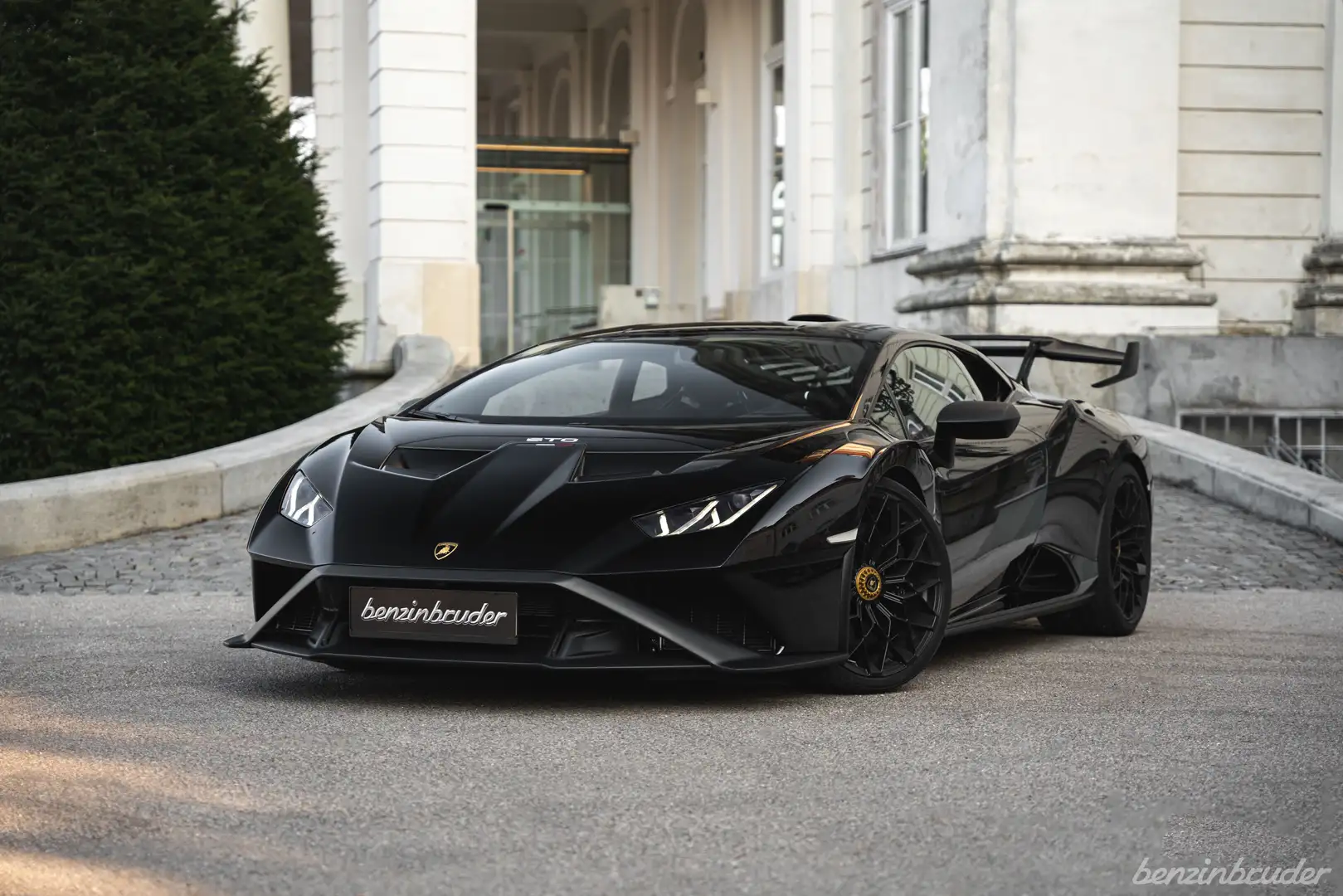 Lamborghini Huracán STO *NERO NOCTIS*FULL PPF*MWST AUSWEISBAR* Schwarz - 1
