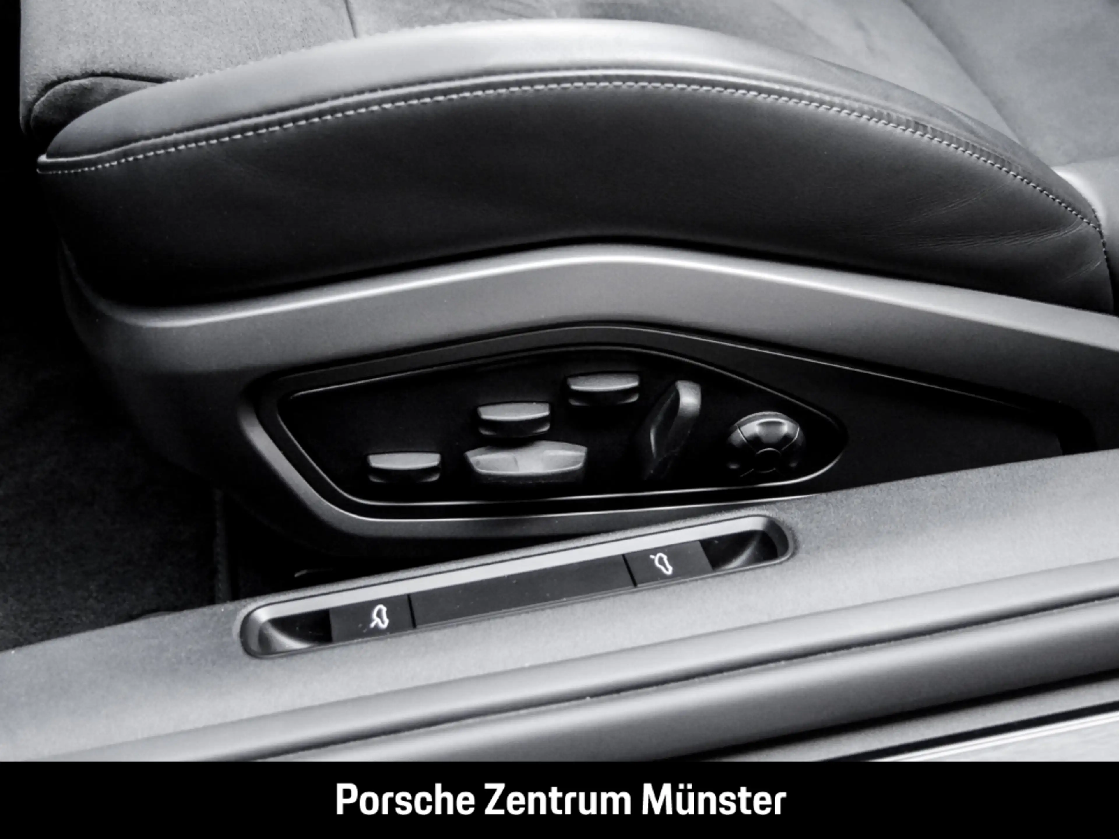 Porsche 992 911 Targa 4 GTS LED-Matrix Surround-View — photo 15