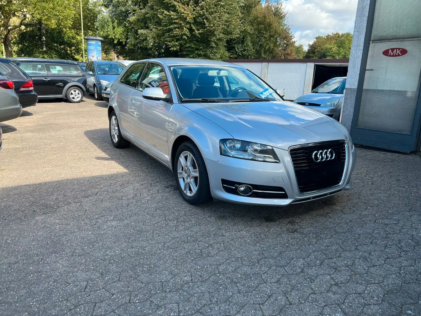 Audi A3 1.2 TFSI Attraction Climatronic-Automatic Silber - 1