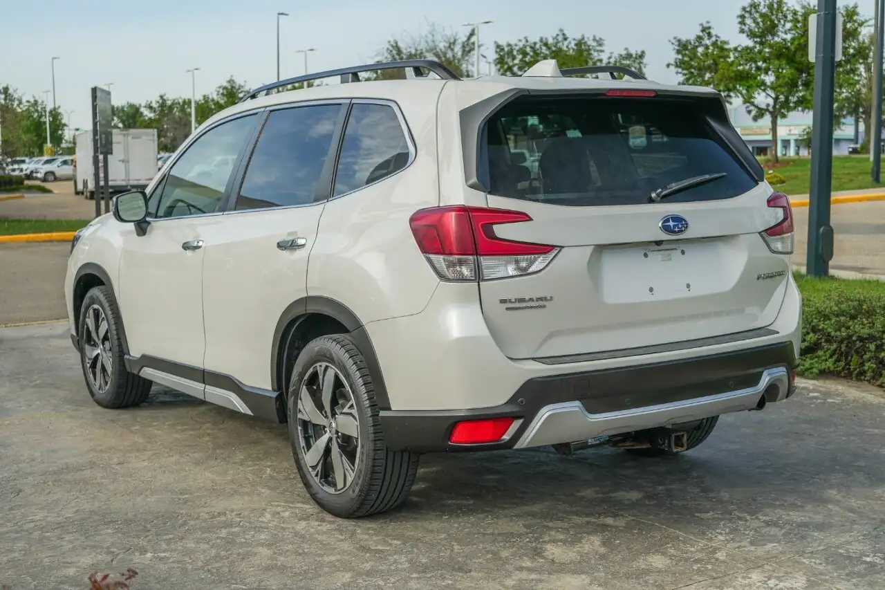 Subaru Forester снимка Subaru Forester