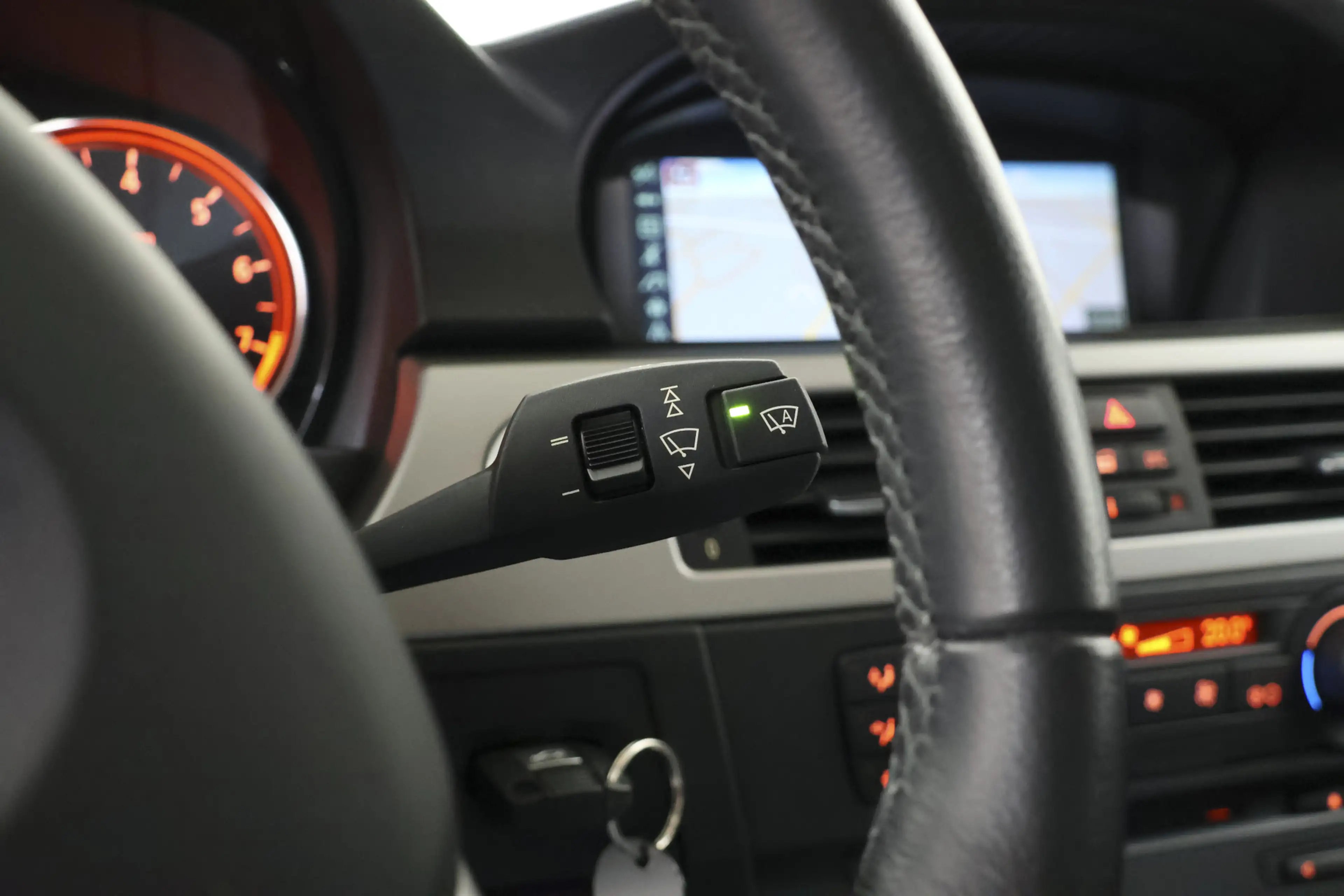 BMW 325 3 Serie 325xi xDrive Panorama / Opendak / Navigati — photo 29