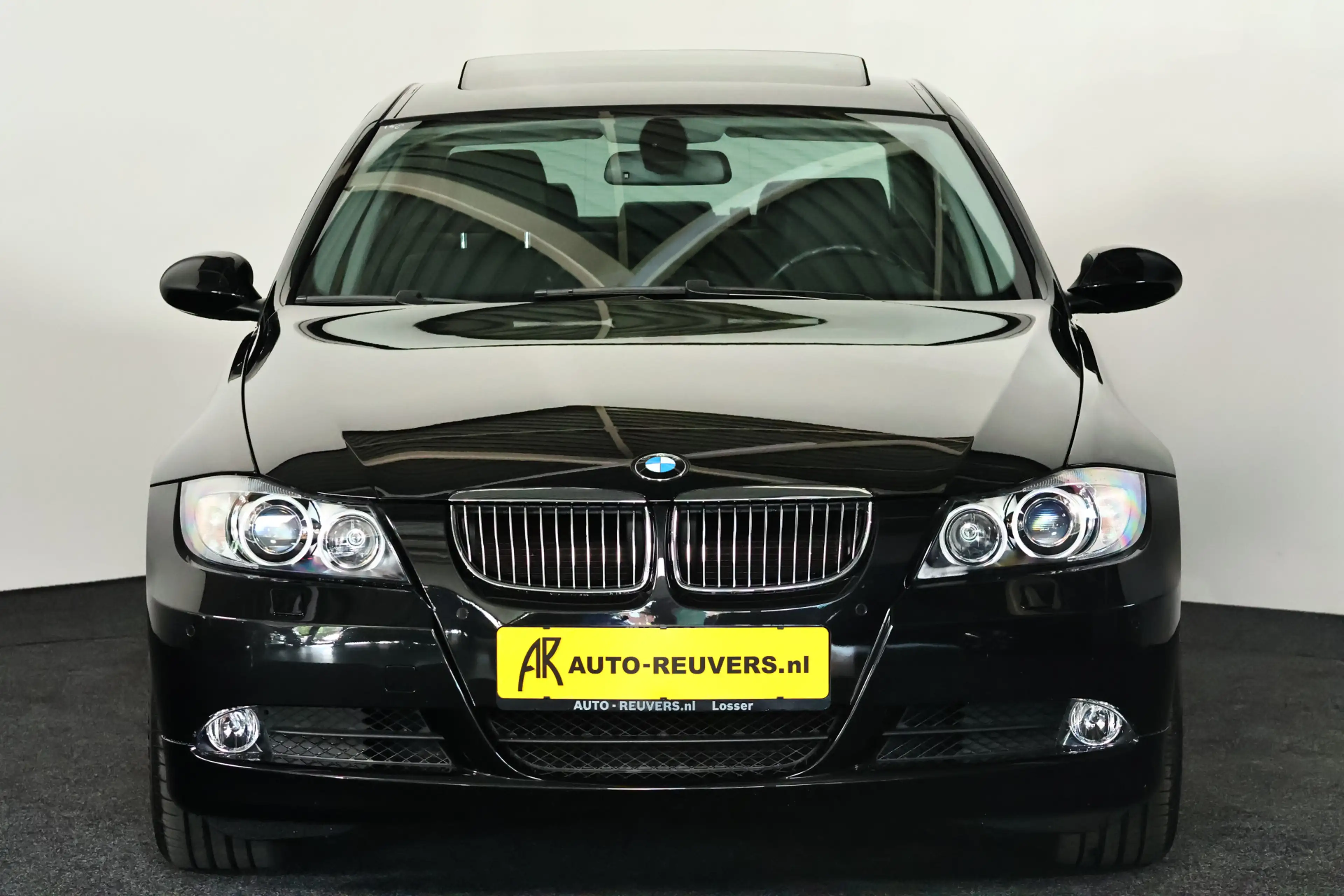 BMW 325 3 Serie 325xi xDrive Panorama / Opendak / Navigati — photo 8
