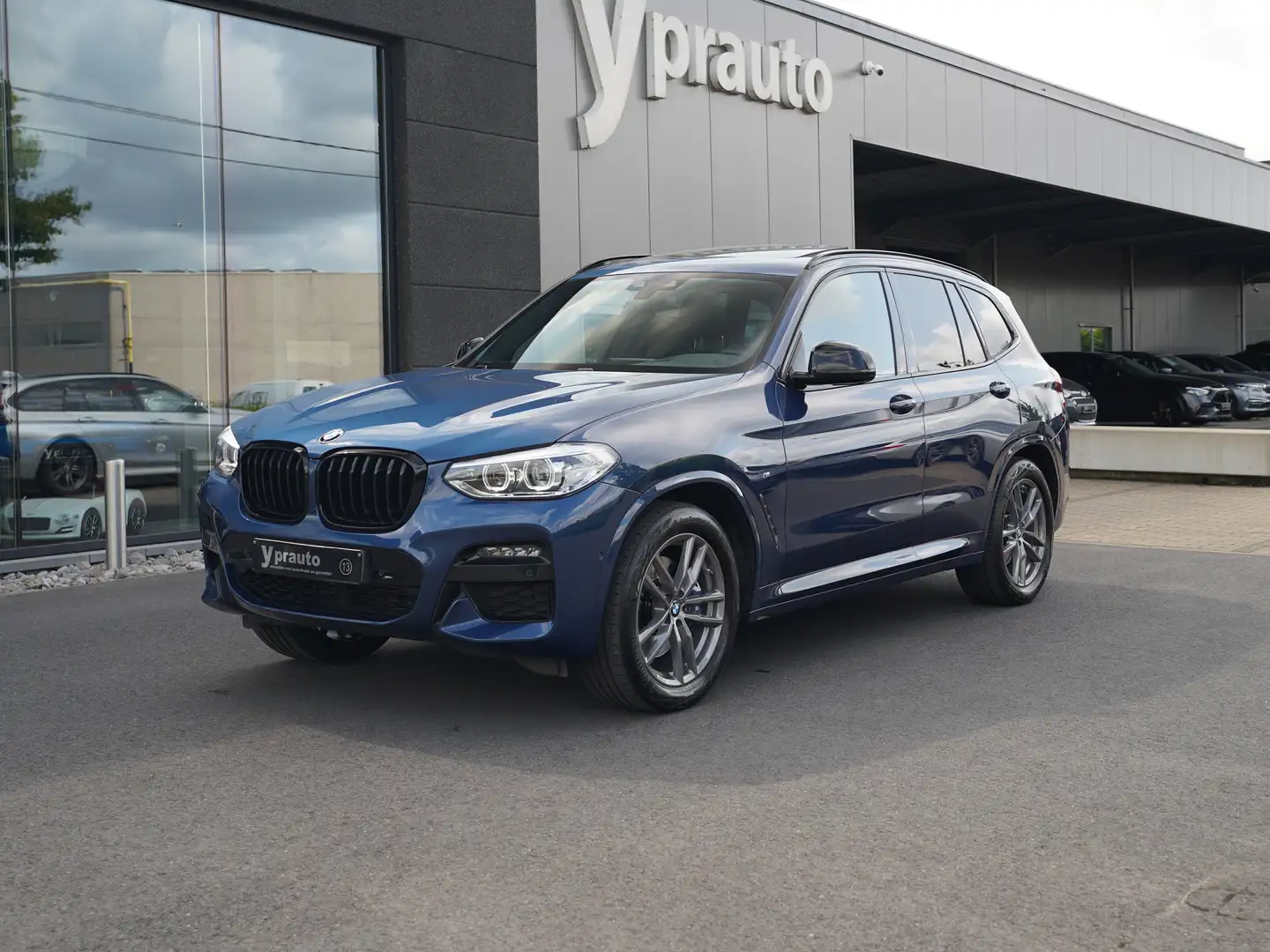 BMW X3 2.0iA xDrive20 M-SPORT Pano Virtual Camera Sfeer Modrá - 2