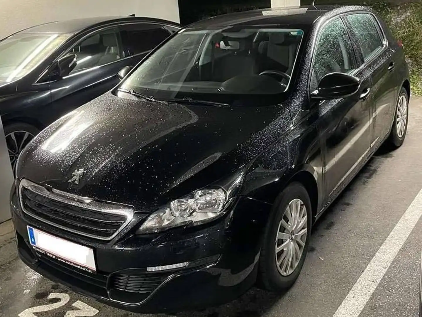 Peugeot 308 308 1,2 VTi 82 Access Access Schwarz - 2