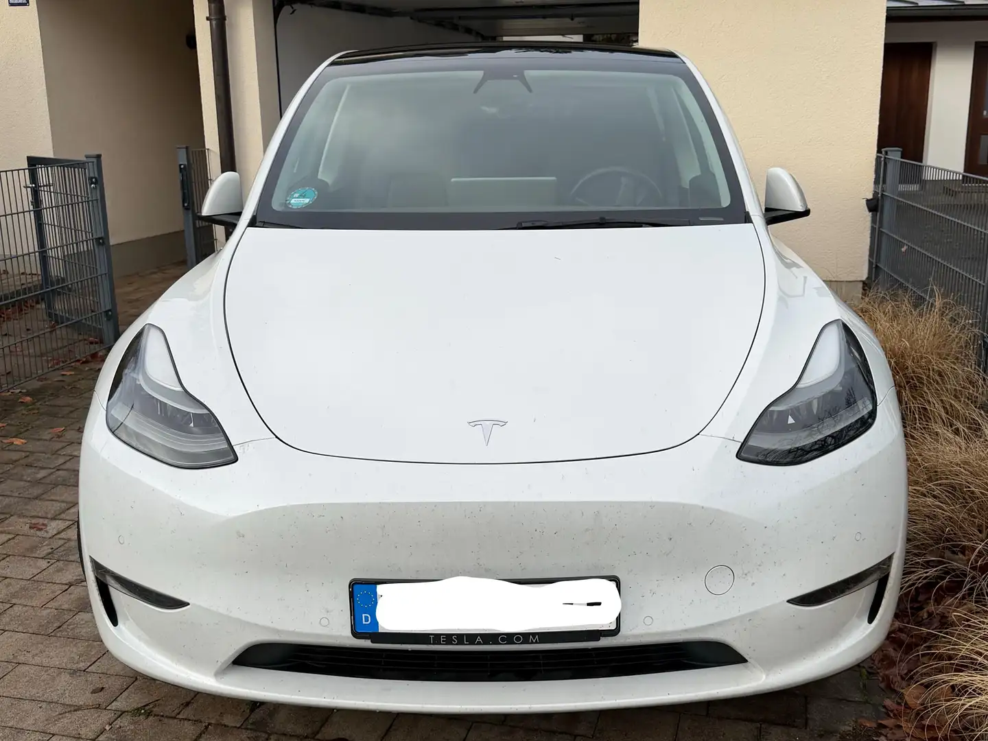 Tesla Model Y Model Y Long Range Dual Motor AWD Weiß - 1