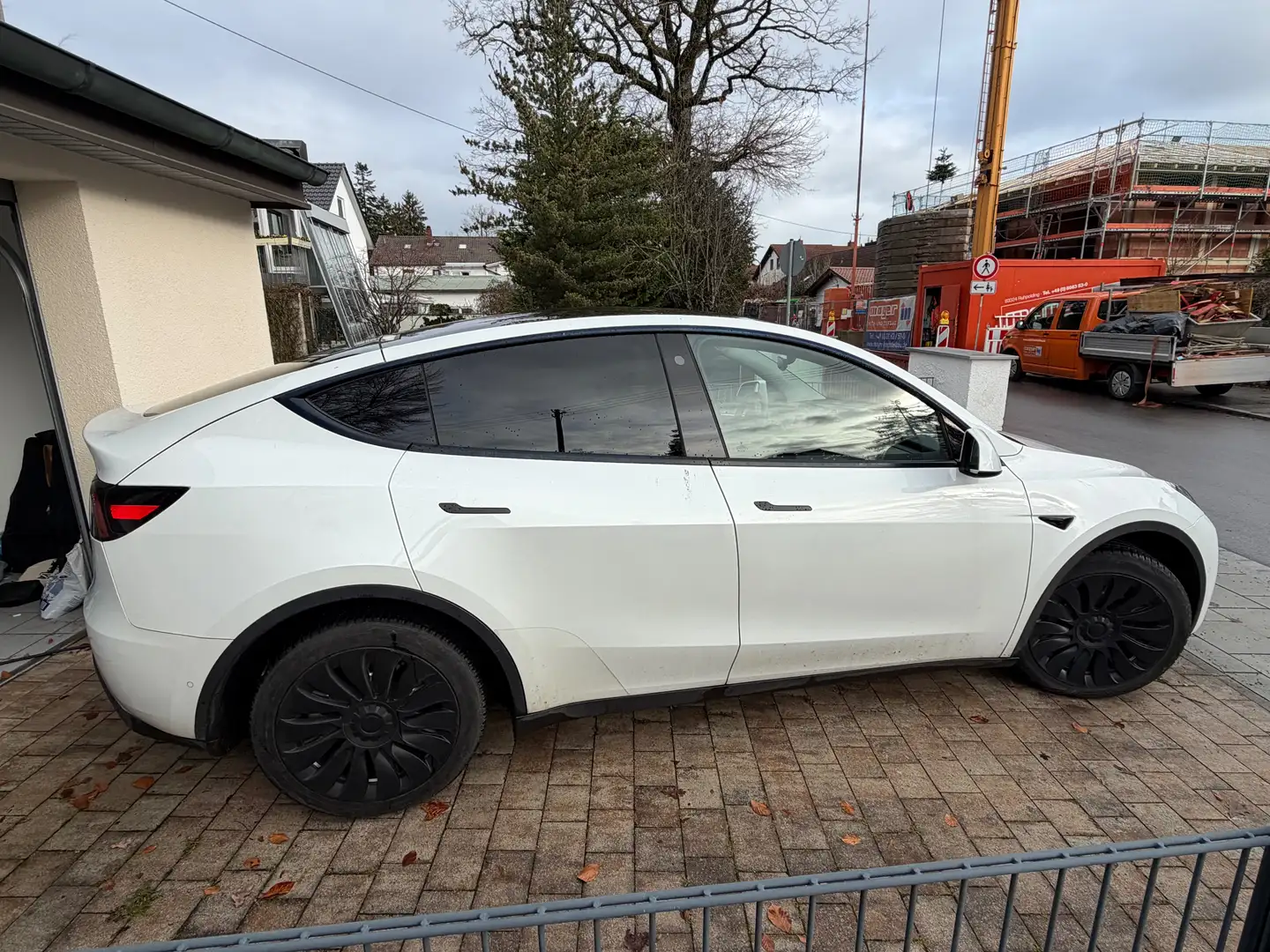 Tesla Model Y Model Y Long Range Dual Motor AWD Weiß - 2