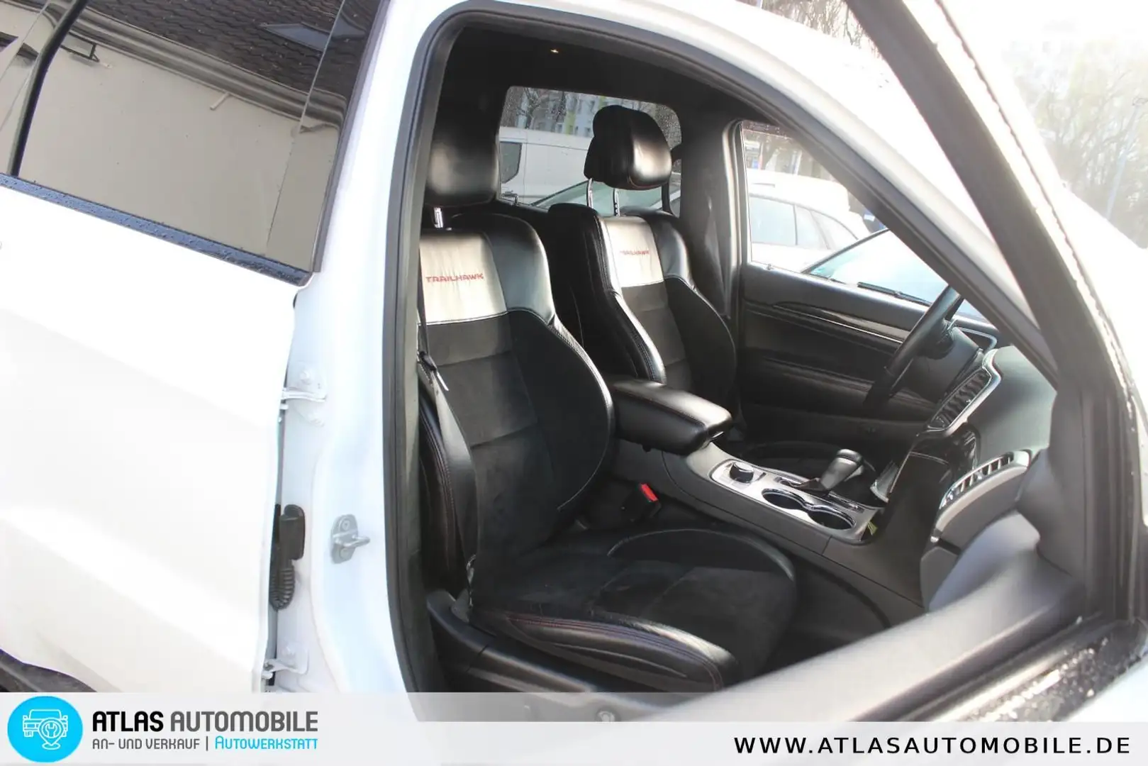 Jeep Grand Cherokee 3.0 CRD Trailhawk Trail Rated Led Blanco - 2