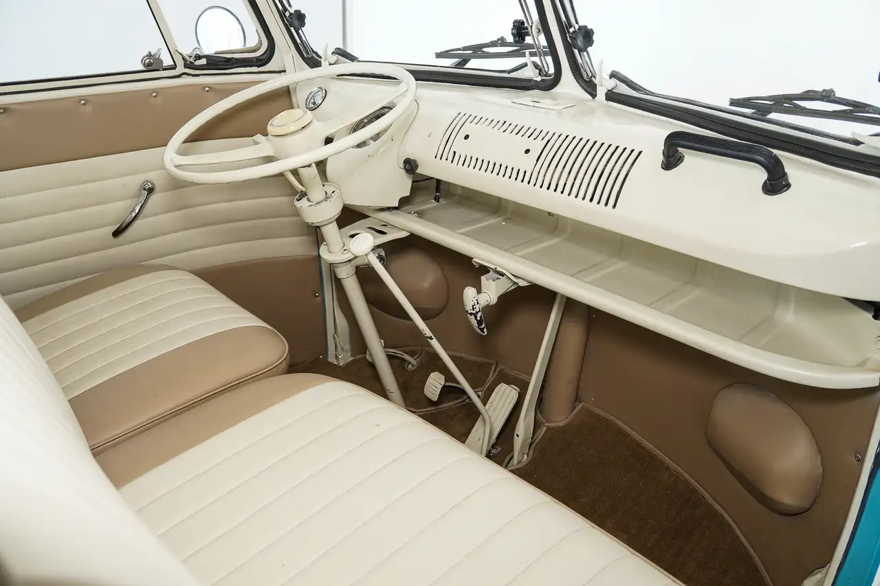 Volkswagen T1 23 Window Deluxe 48CV, foto 10