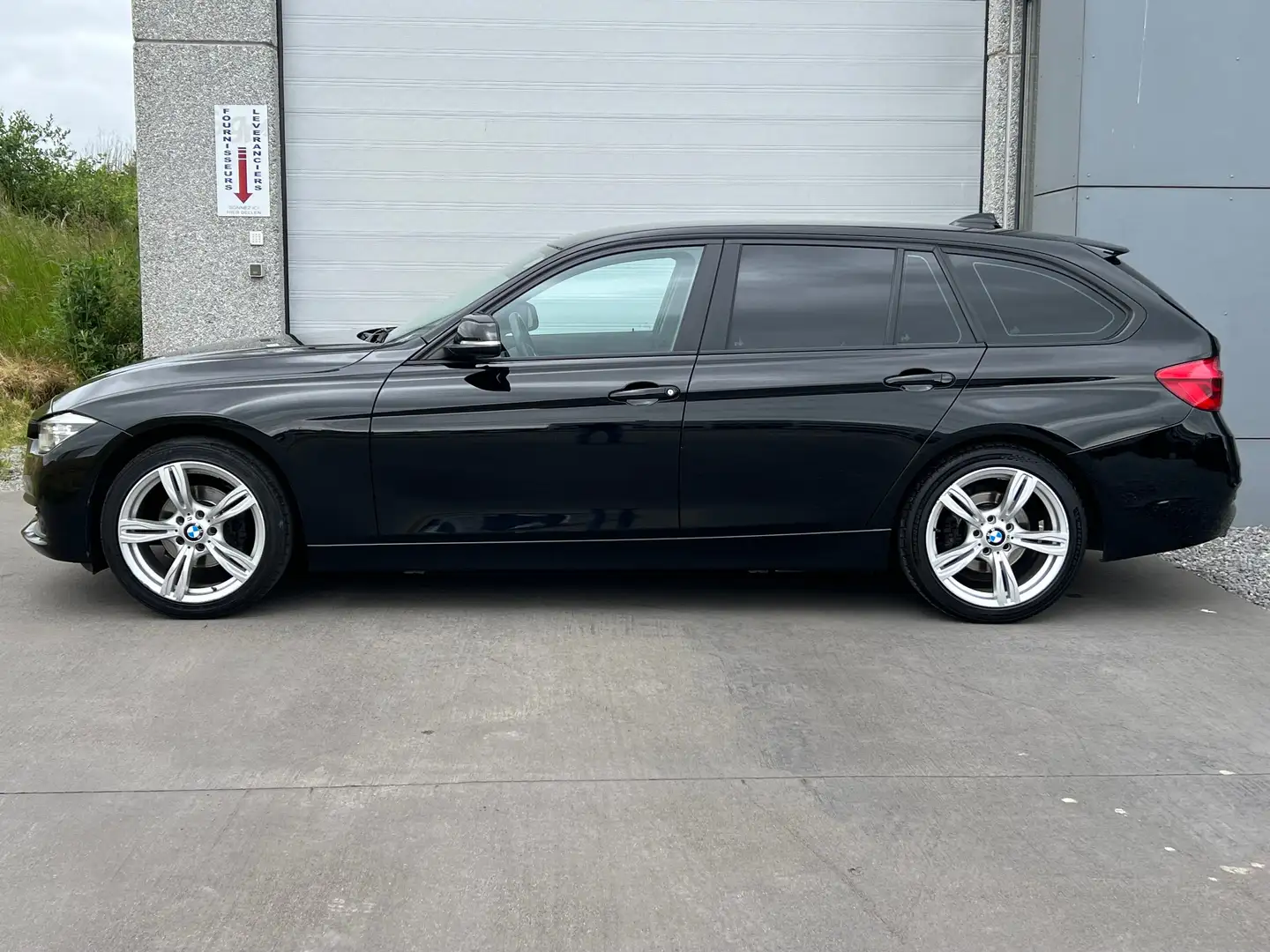 BMW 316 Touring dA Noir - 2