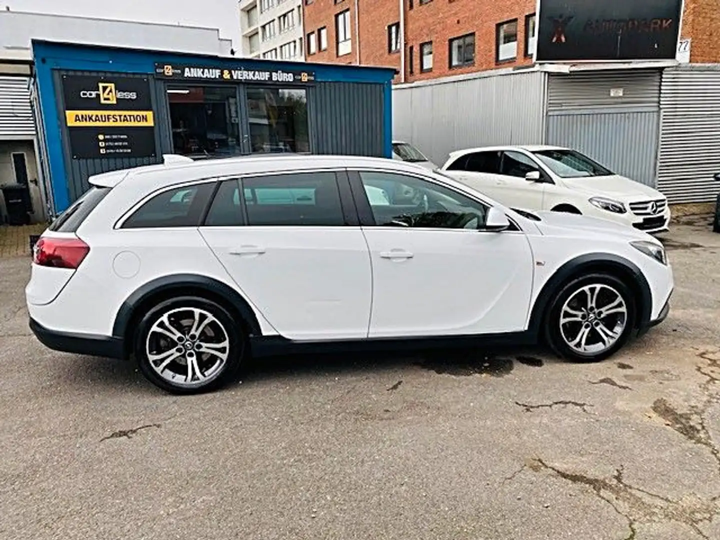 Opel Insignia Country Tourer 2.0 CDTI 125kW Auto Weiß - 2