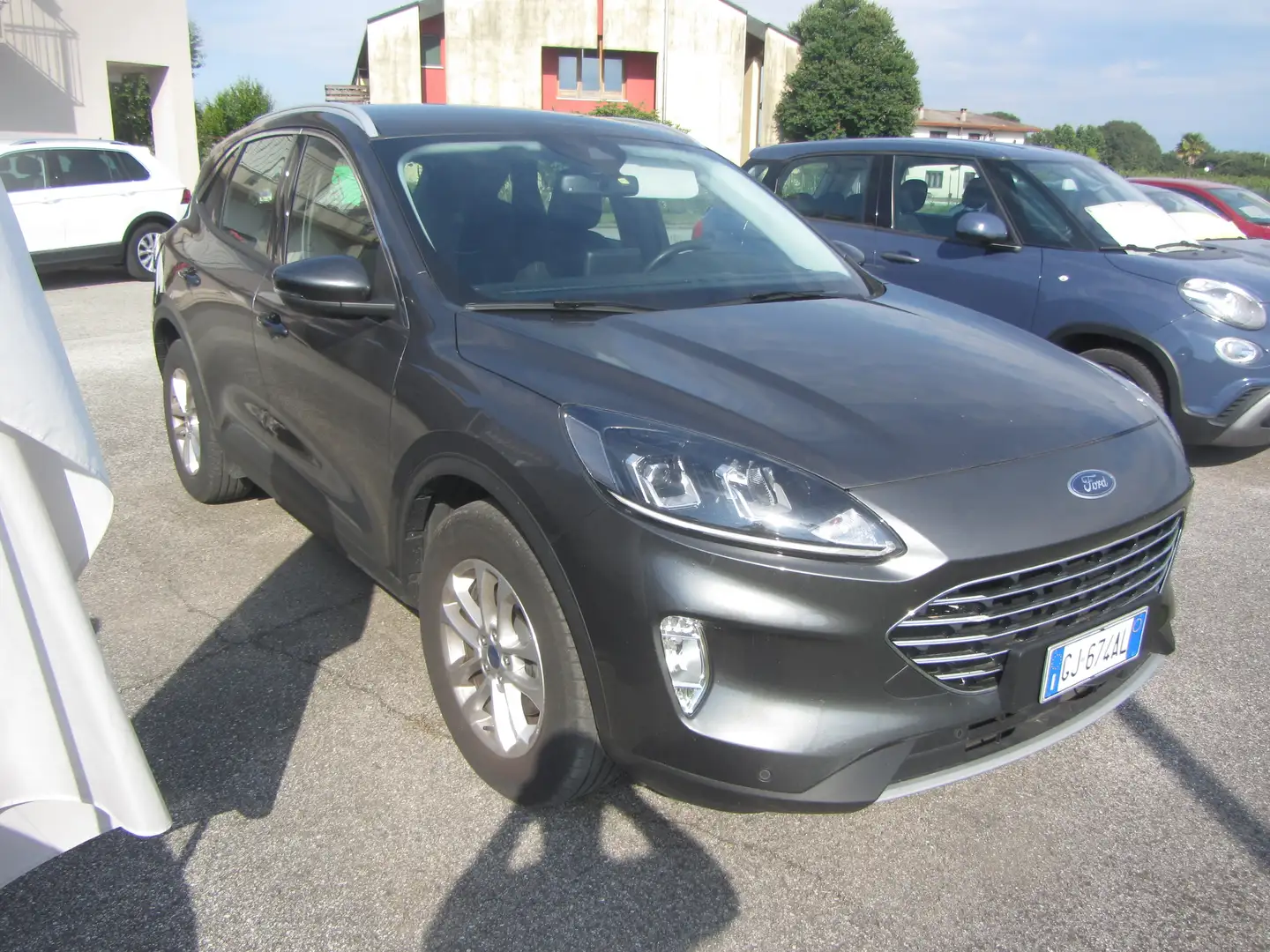 Ford Kuga Kuga 1.5 ecoblue Titanium Business 2wd 120cv auto Grigio - 2