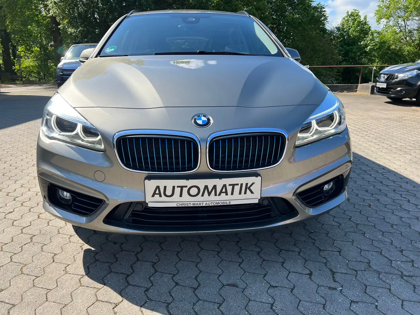 BMW 225 Baureihe 2 Active Tourer 225 xe Sport Line Allrad Серебристый - 2