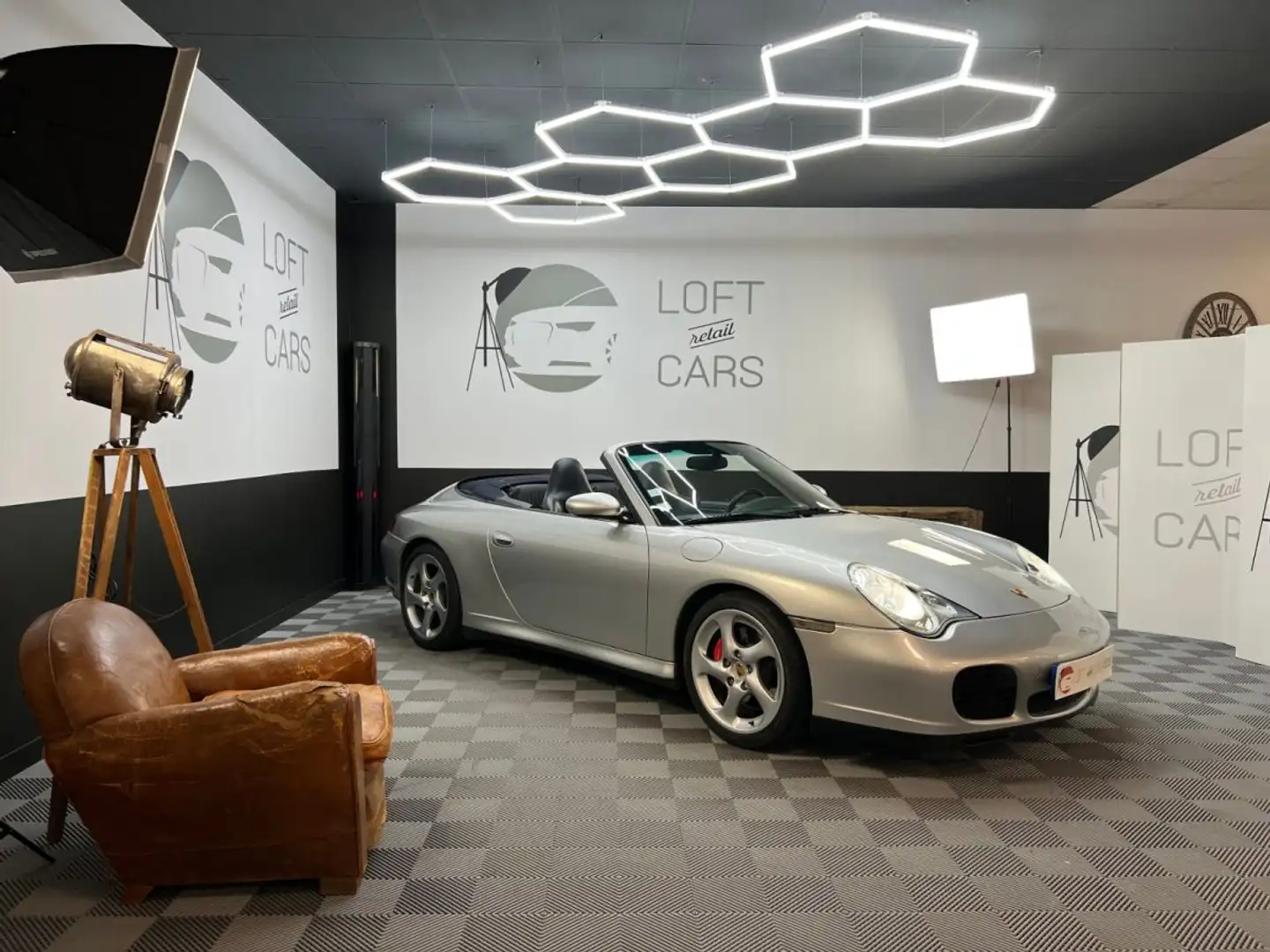 Porsche 996 CARRERA 4 CABRIOLET 996 3.6i 4S Grau - 1