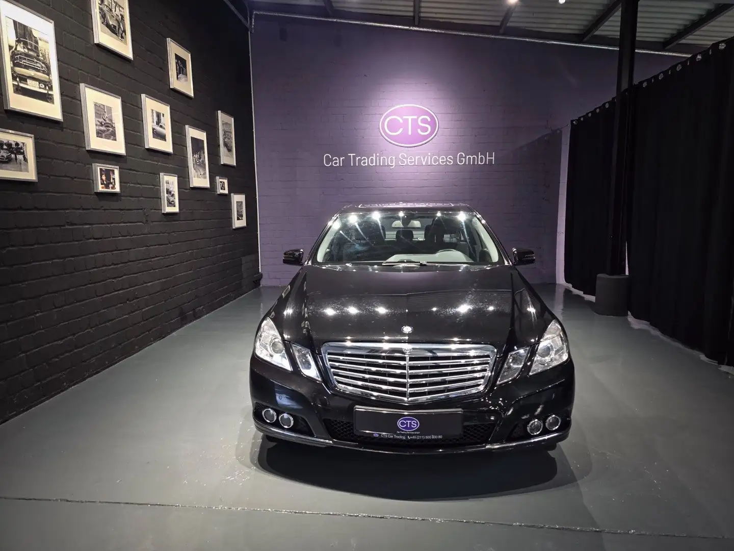 Mercedes-Benz E 200 E Limousine E 200 CGI BlueEfficiency Schwarz - 1