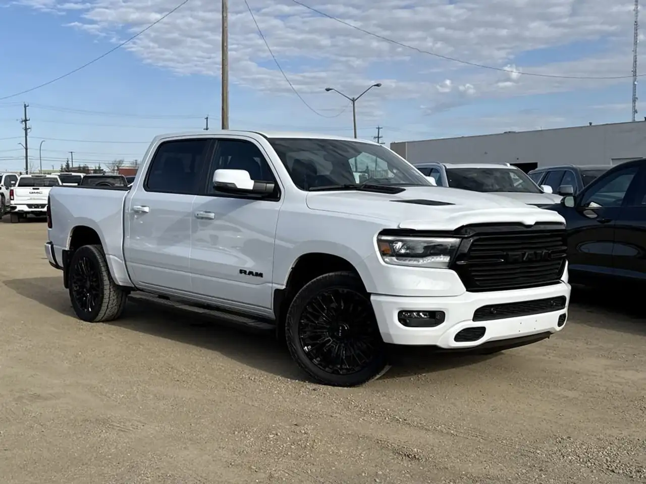 RAM 1500 снимка RAM 1500