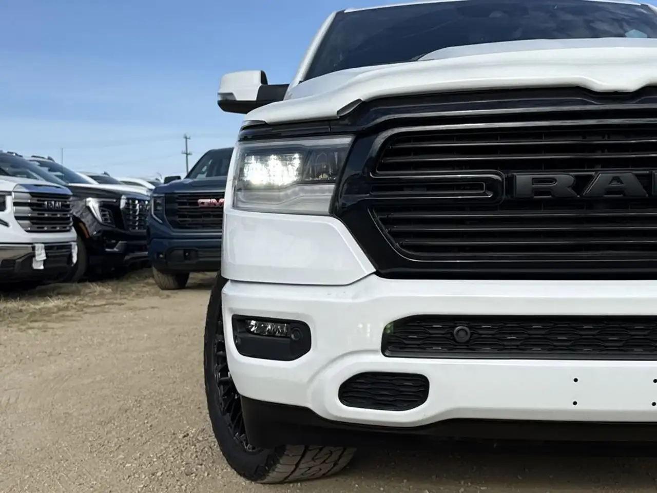 RAM 1500 снимка RAM 1500