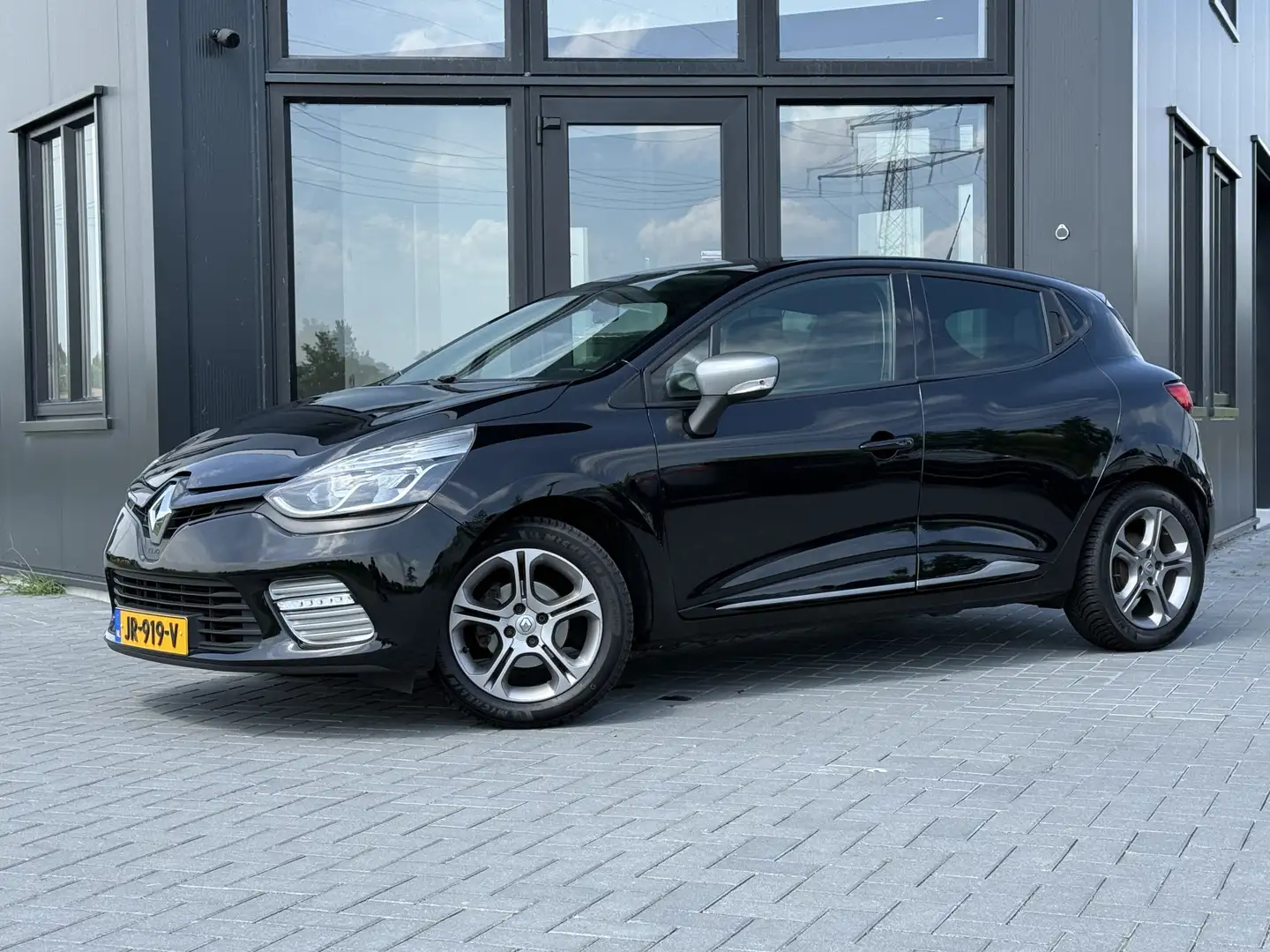 Renault Clio 0.9 TCe GT-line Airco | Cruise | Navi | PDC | Nwe Zwart - 1