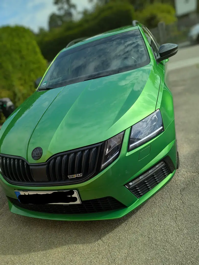 Skoda Octavia Octavia III Combi Combi 2.0 TSI DSG RS Grün - 2