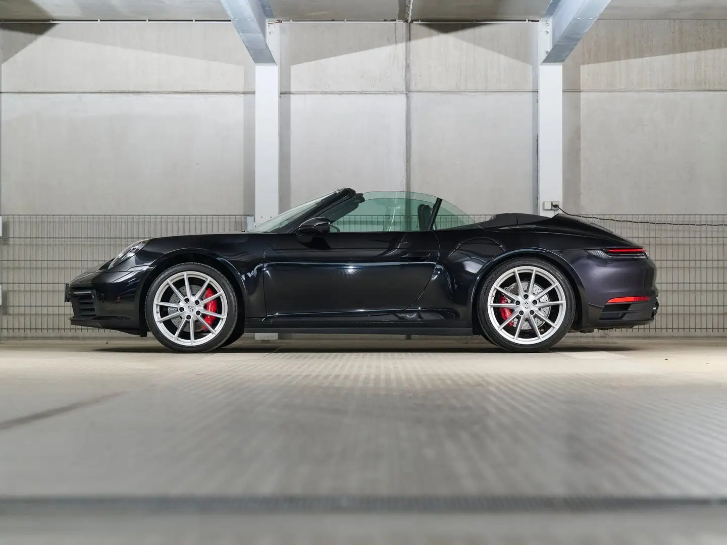 Porsche 911 Carrera S Cabriolet I (992) Schwarz - 2