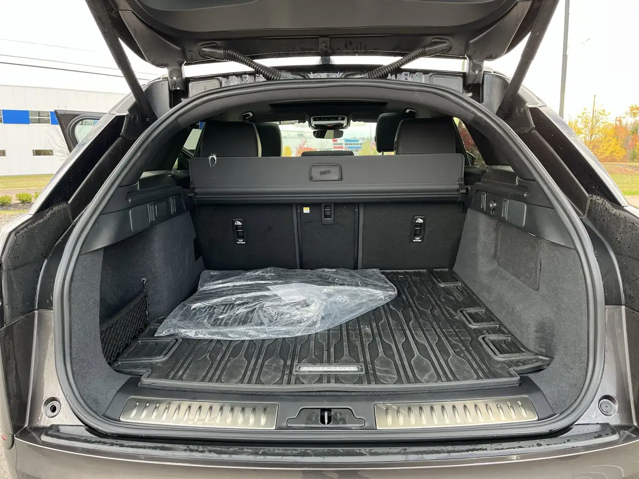 Land Rover Range Rover Velar снимка Land Rover Range Rover Velar