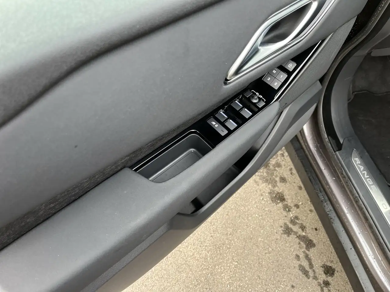 Land Rover Range Rover Velar снимка Land Rover Range Rover Velar