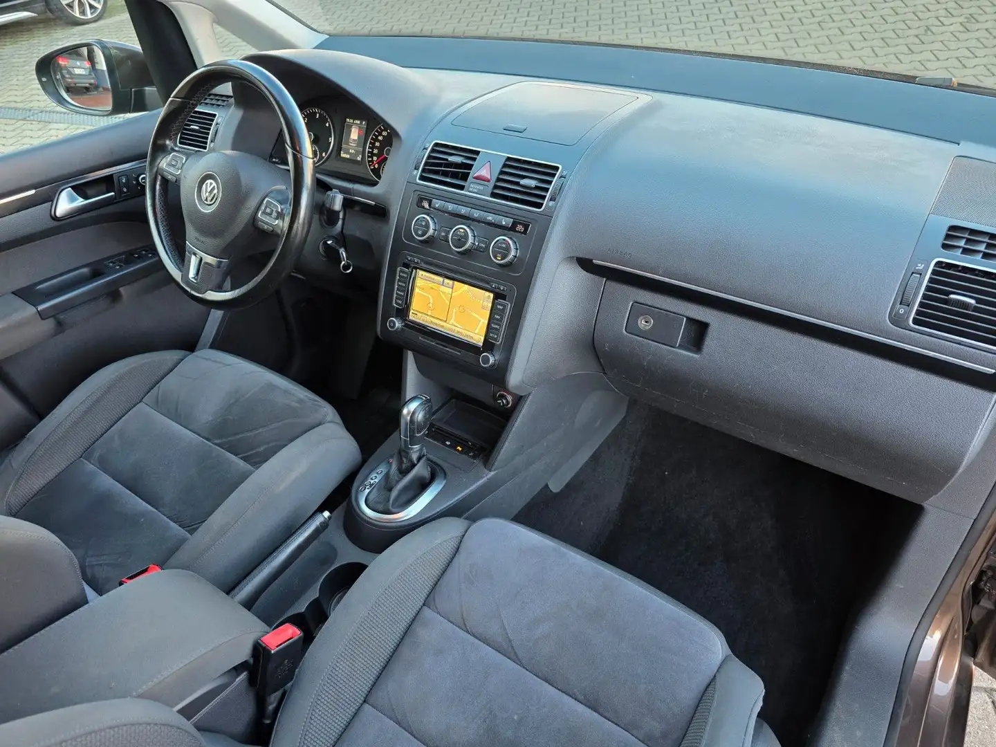 Volkswagen Touran 2.0 TDI Highline DSG/ Leder/ Kamera/ AHK Brun - 2