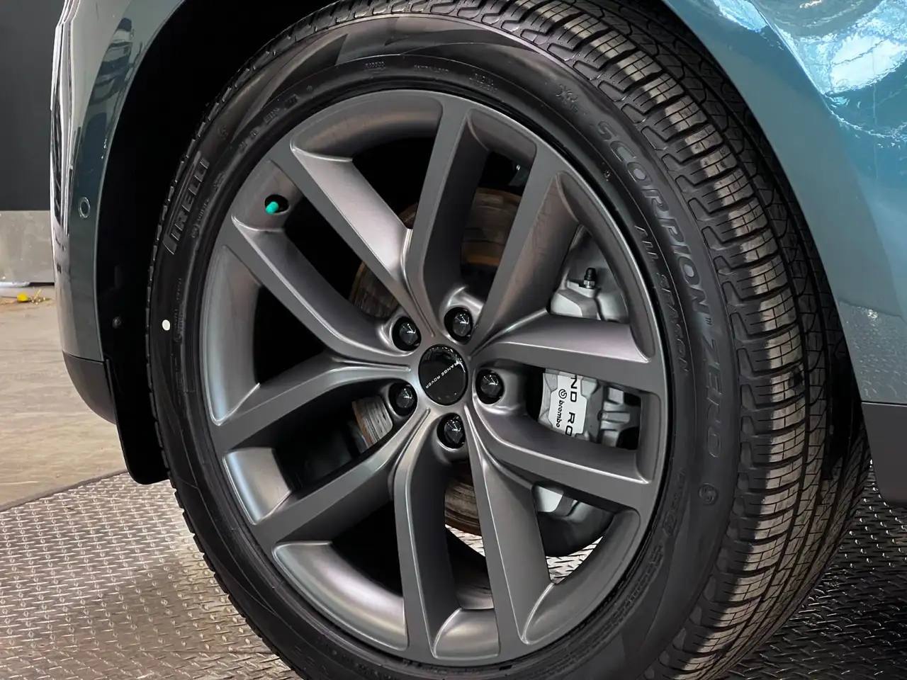 Land Rover Range Rover Sport снимка Land Rover Range Rover Sport
