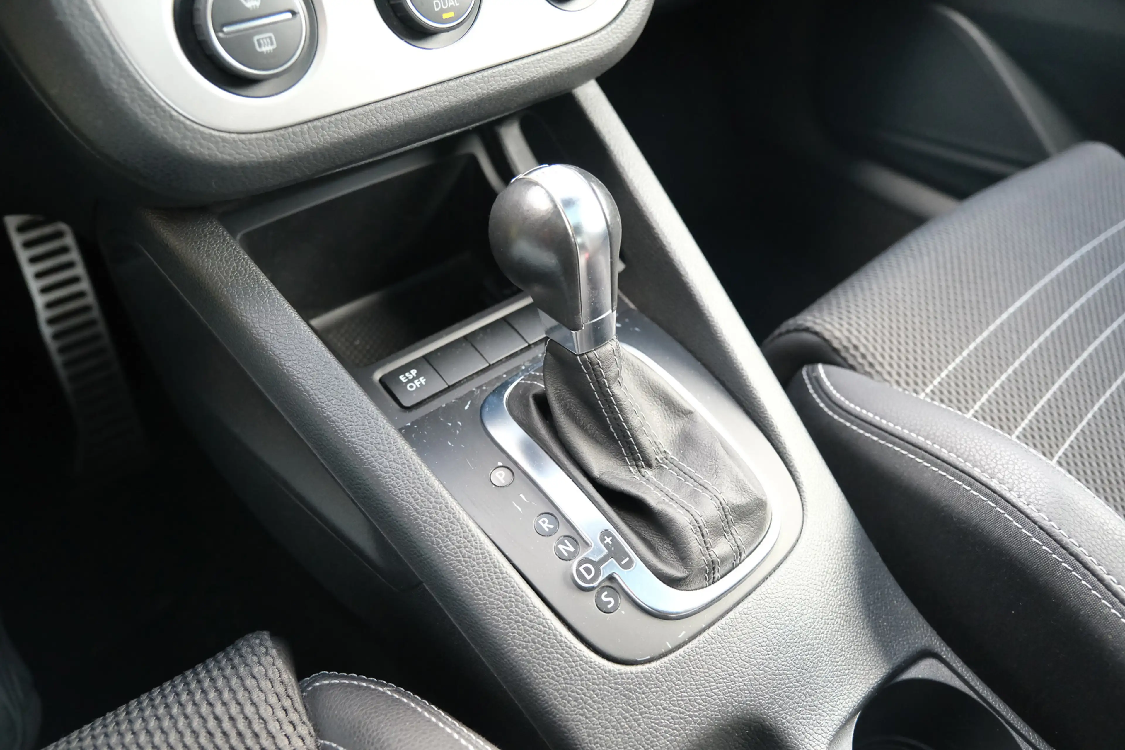 Volkswagen Scirocco 1.4 TSI Highline Plus — photo 11