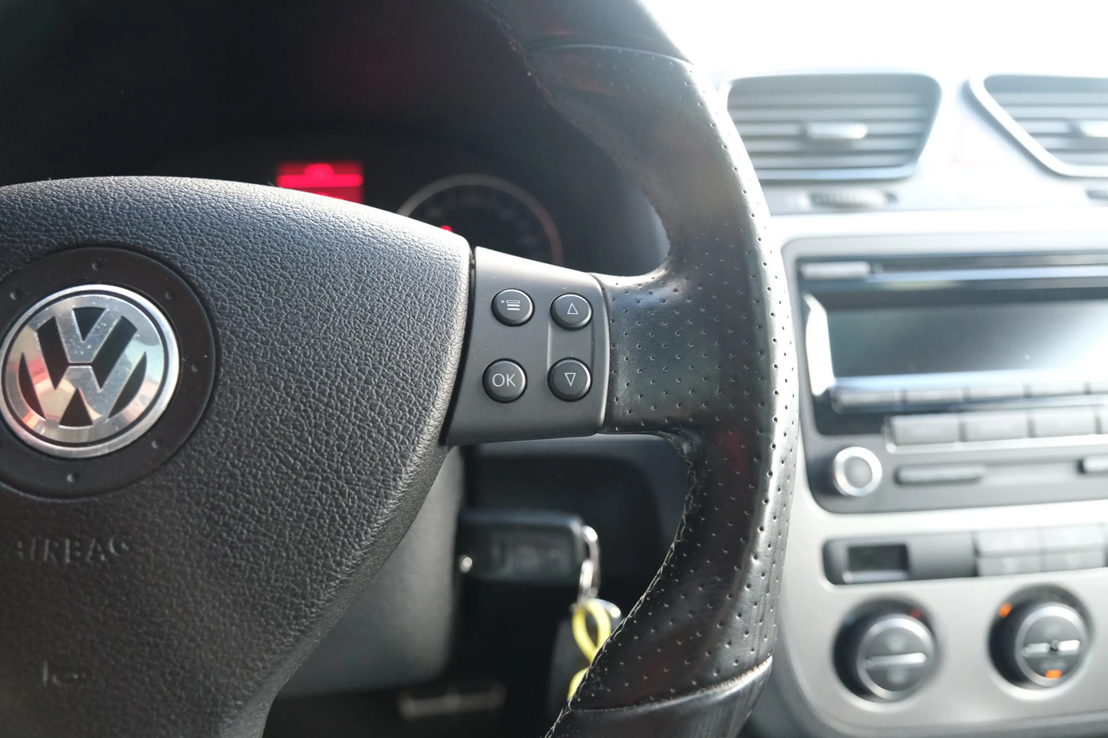Volkswagen Scirocco 1.4 TSI Highline Plus — photo 14