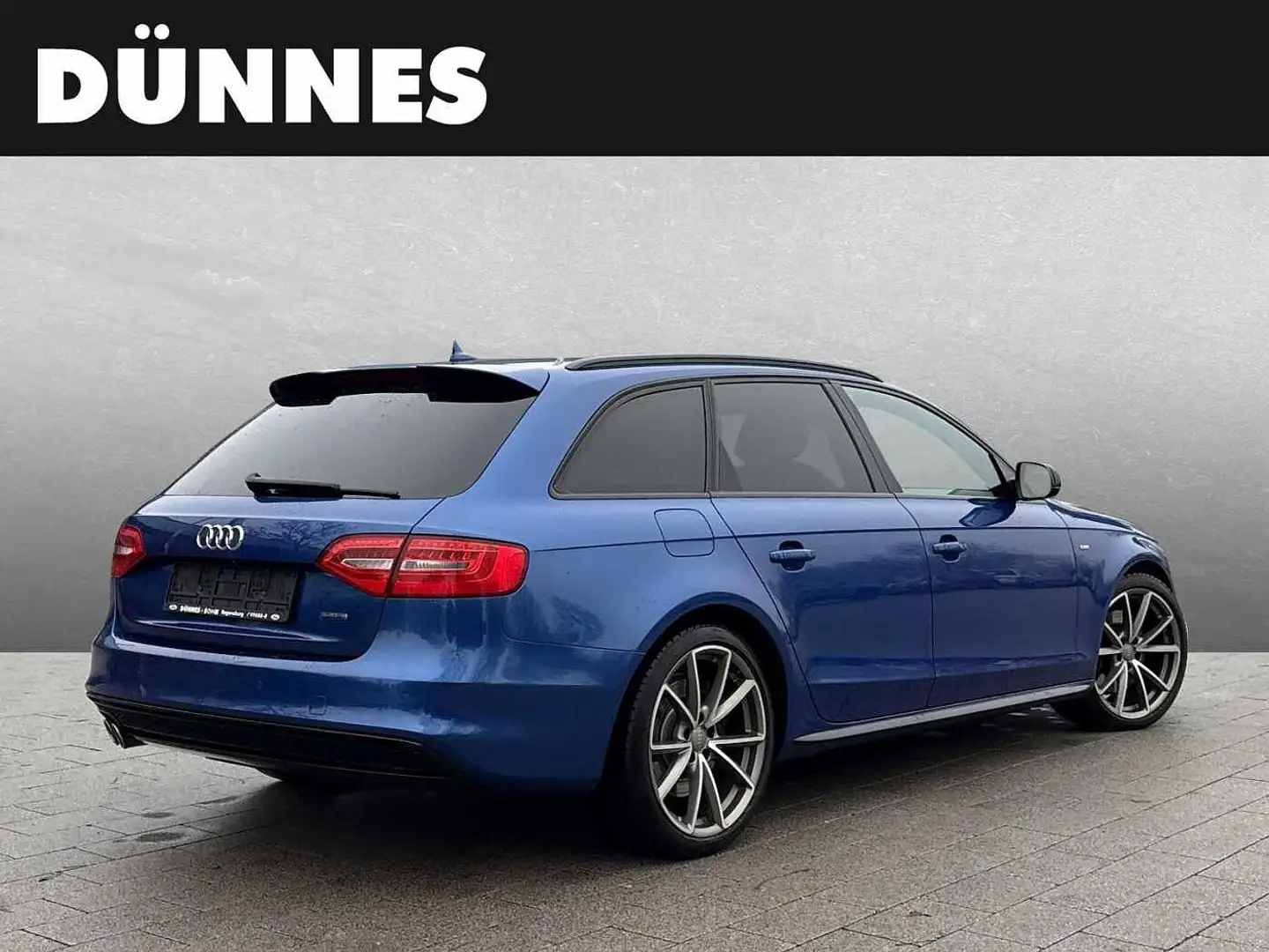 Audi A4 Avant 3.0 TDI quattro S line Sportpaket Blauw - 2